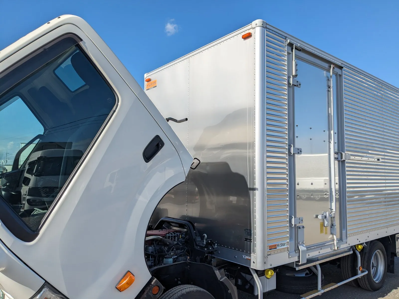 vehicle_image_20260810094339ZM8Nr4udRn.webp