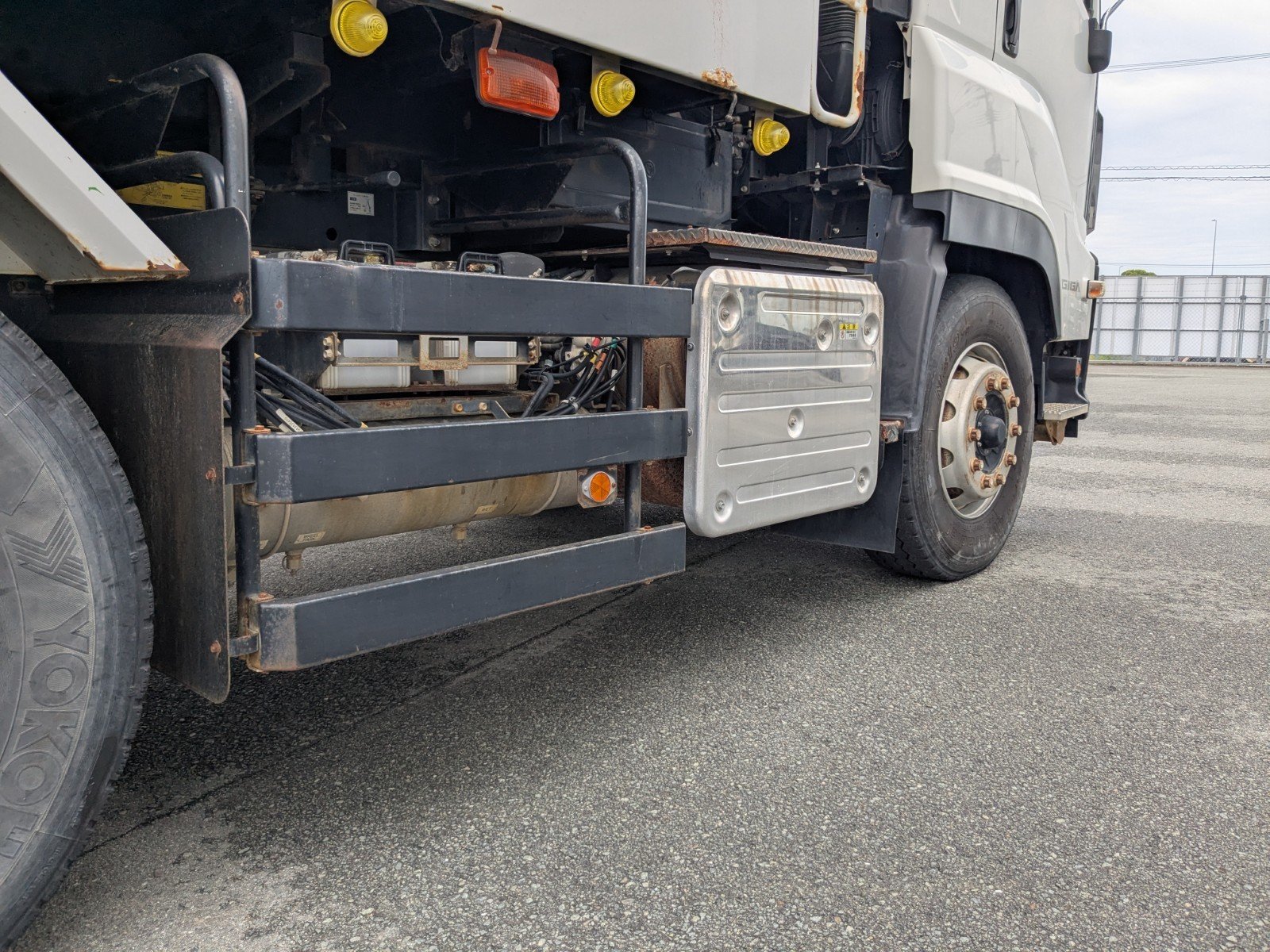 vehicle_image_20260420181400c3ugmWLXZn.jpg