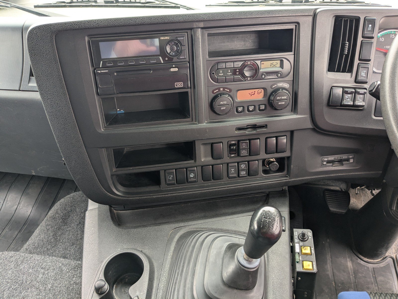 vehicle_image_20260420181400xhtrwpl8Rp.jpg
