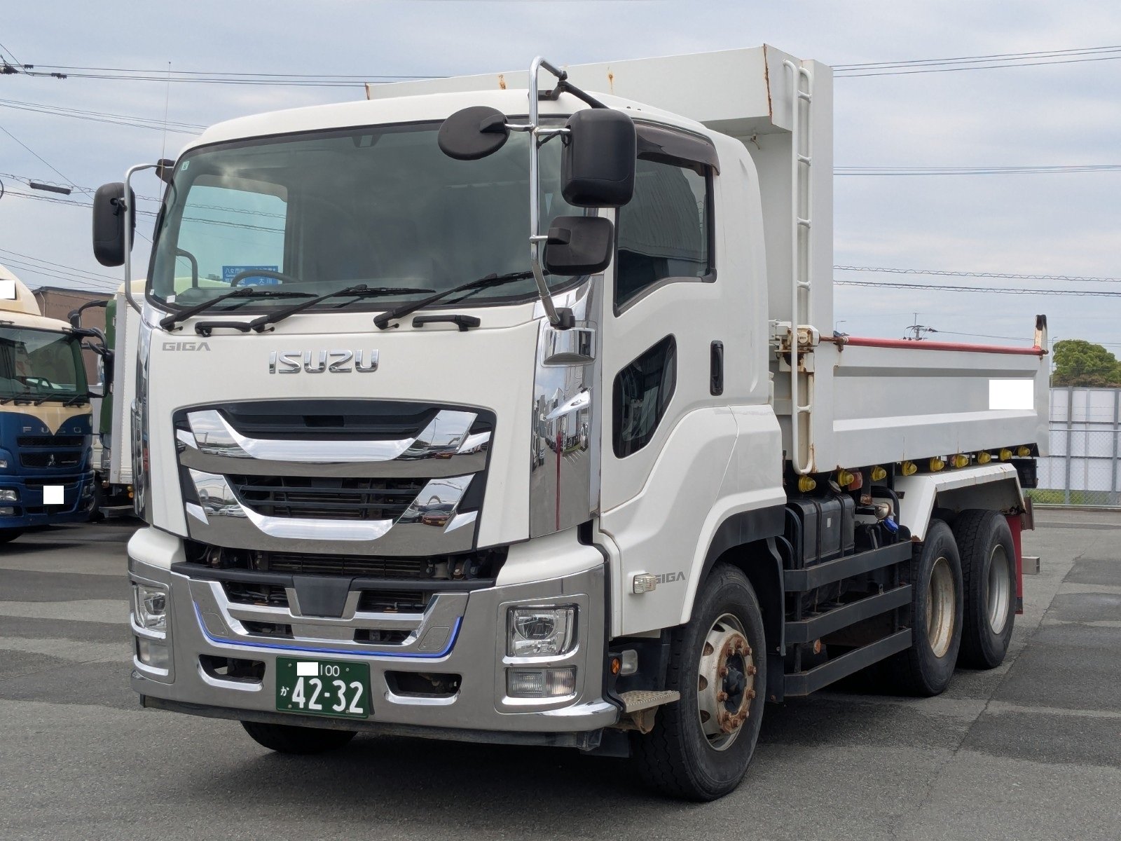 vehicle_image_20260420183710KEbXYSHLnq.jpg