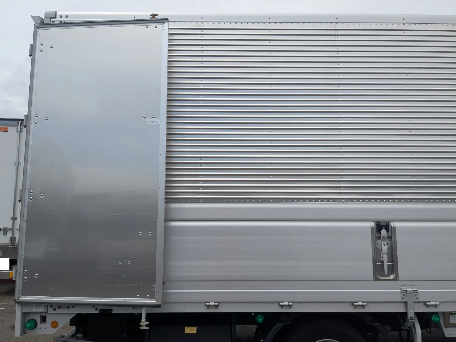 vehicle_image_20260619144804fxXrosvFnE.webp