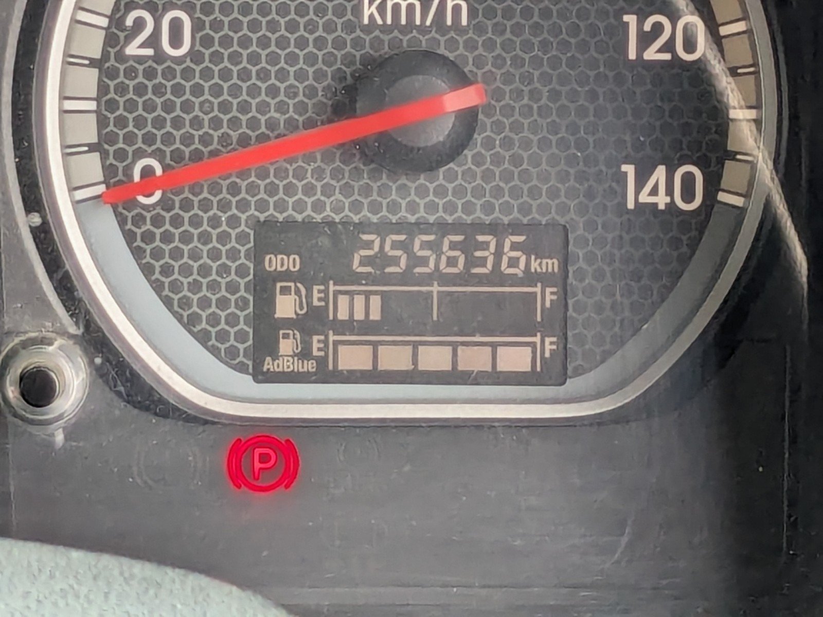 vehicle_image_20260420172707FNH49Y47TW.jpg
