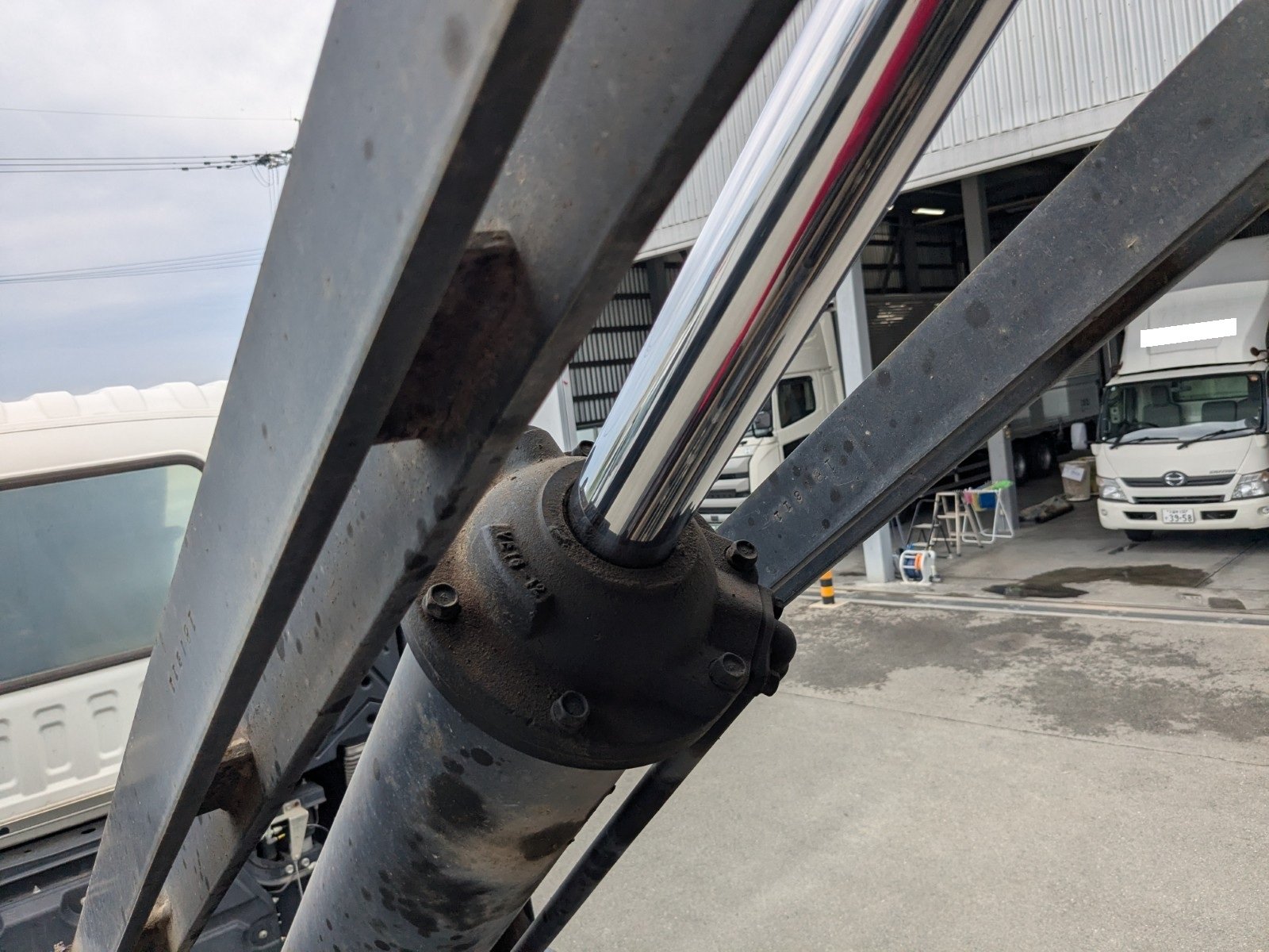vehicle_image_20260420172707fOUzURkOGw.jpg
