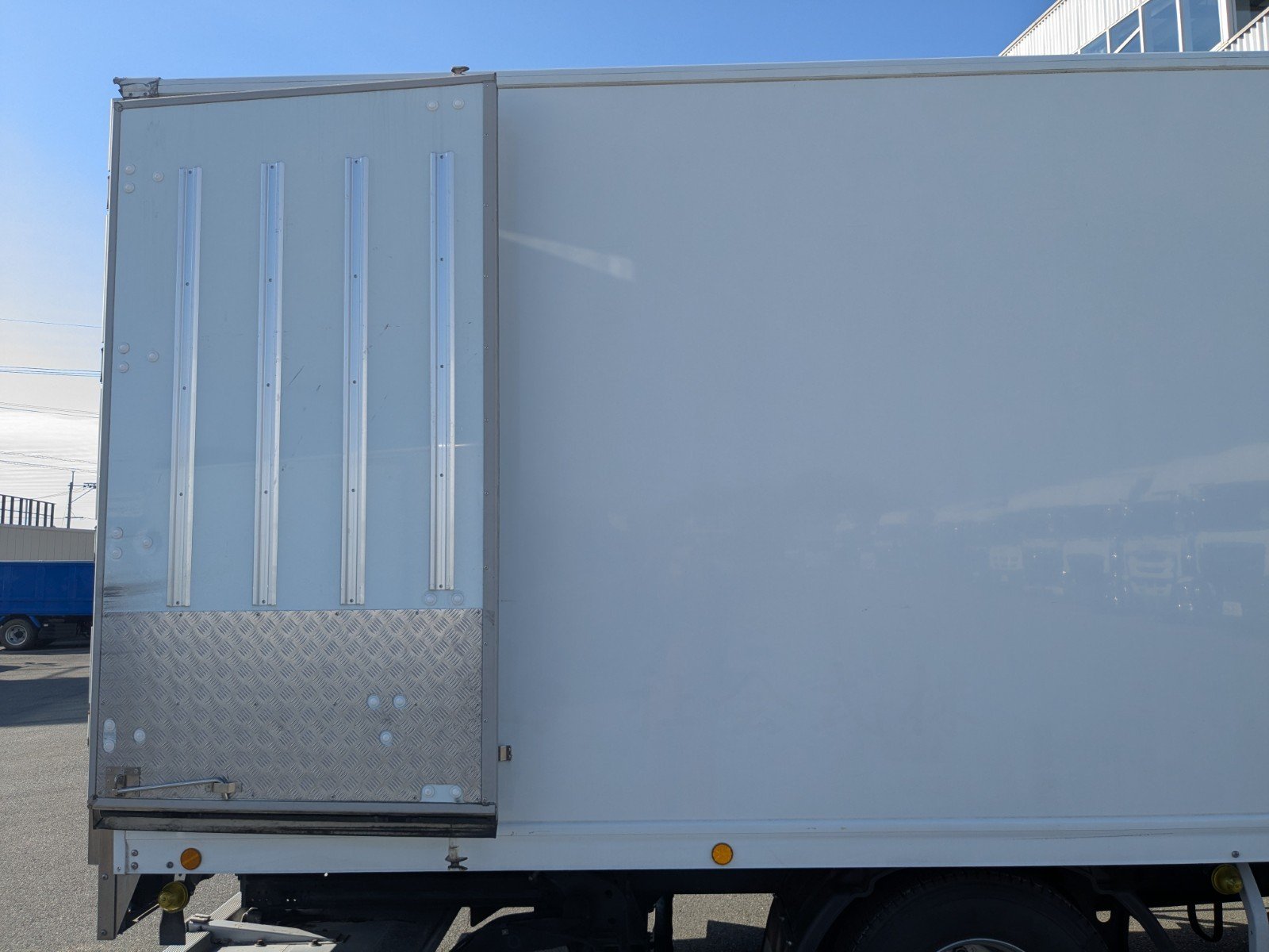 vehicle_image_20260202103507GQ0uIuRahJ.jpg