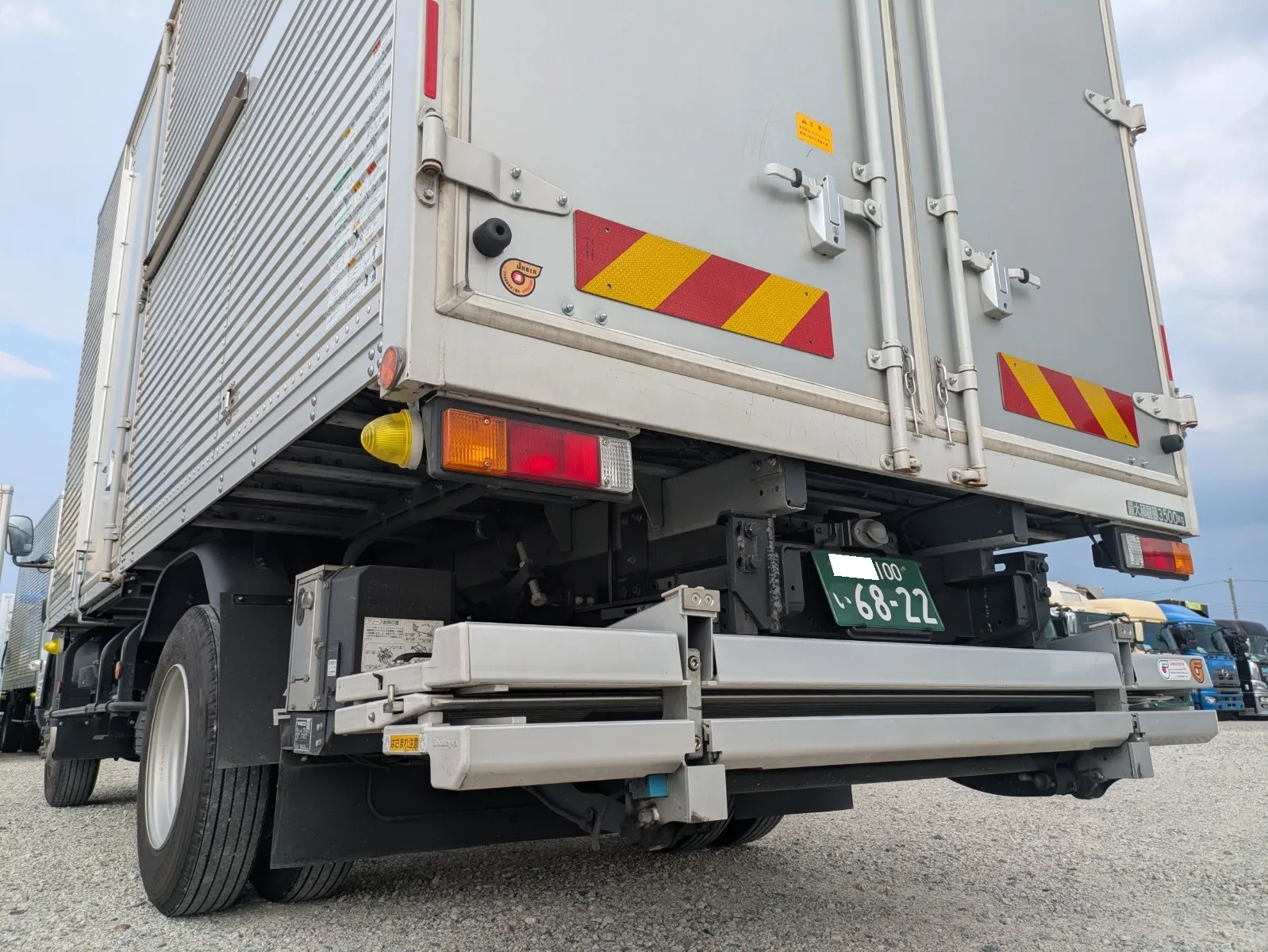 vehicle_image_202608041019243LimGBWqFh.webp