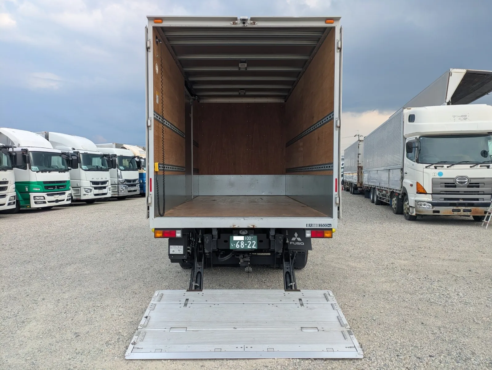 vehicle_image_20260804101926tF2eaJzkvR.webp
