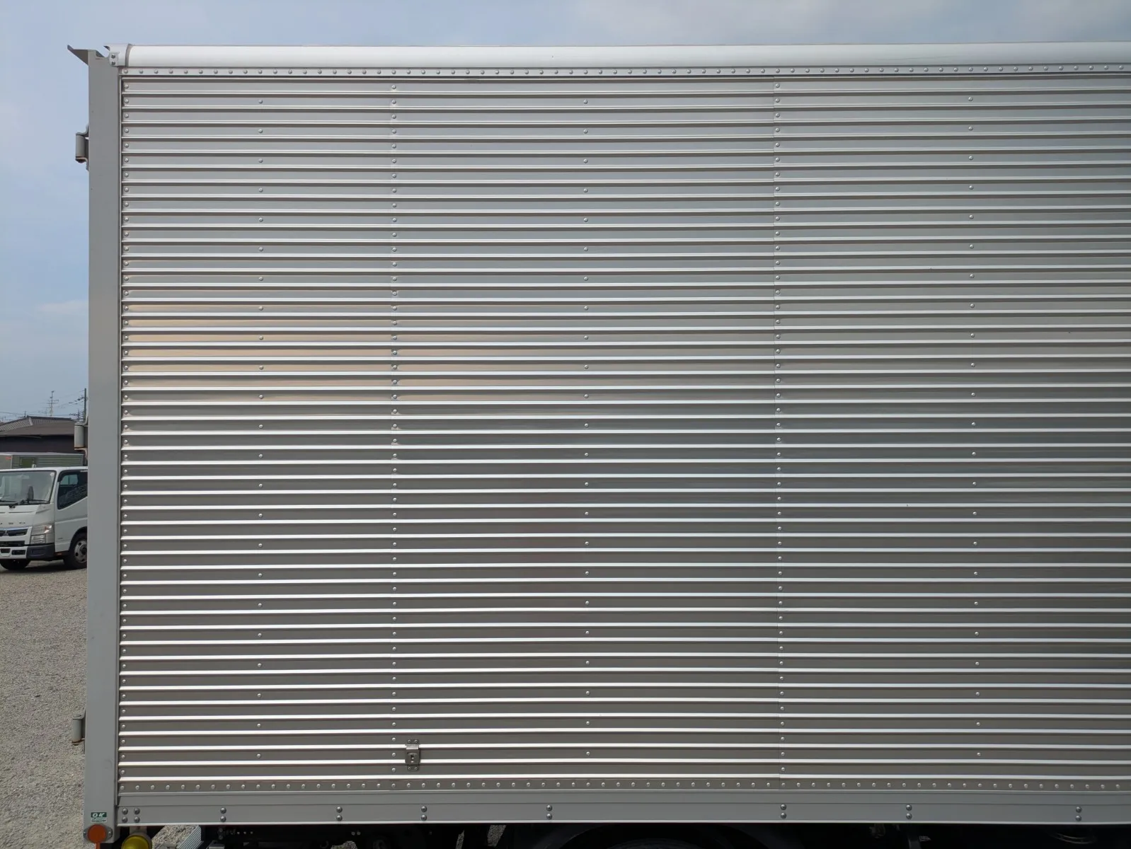 vehicle_image_20260804101933Av77uE1IQY.webp