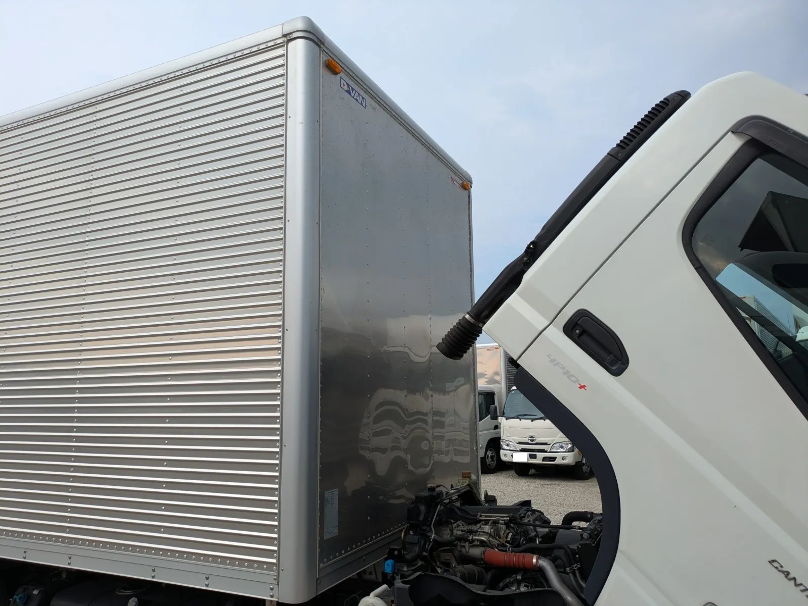 vehicle_image_20260804101939tDVjQSQcWS.webp