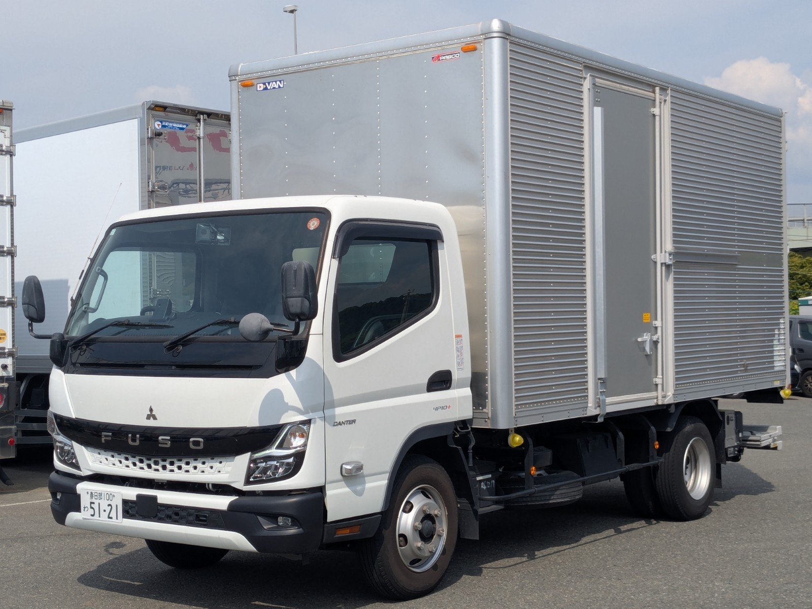 vehicle_image_20260508160342a8vosj3OMU.jpg