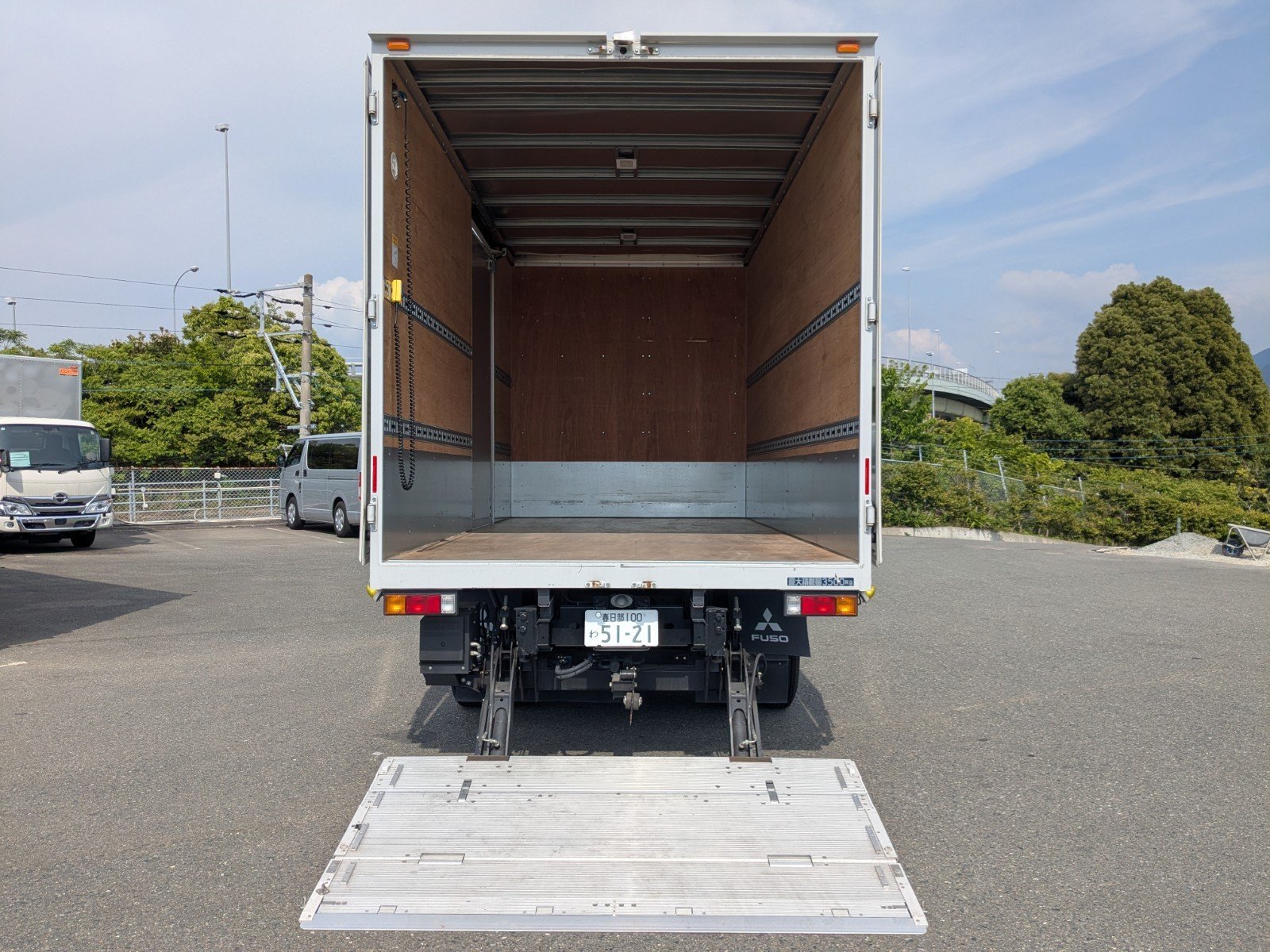 vehicle_image_20260508160342h7kYNyxxWS.jpg