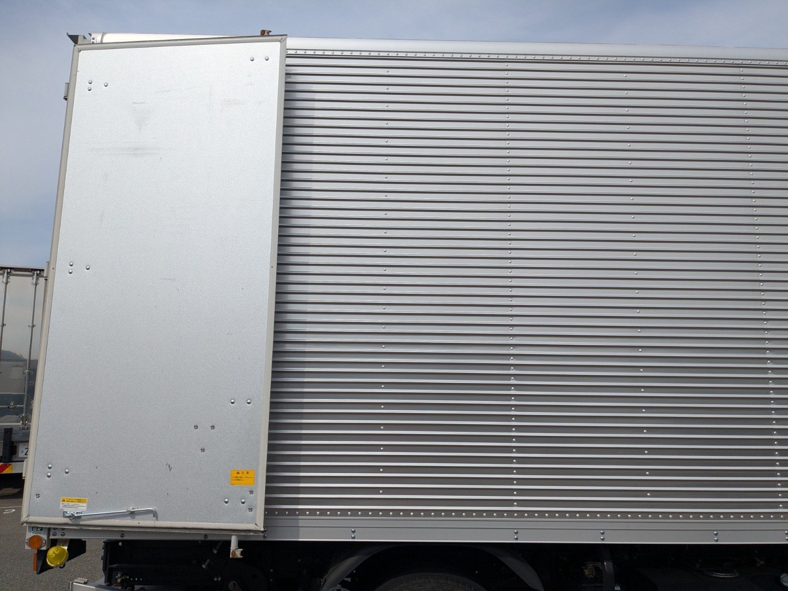 vehicle_image_20260508160342uT3omWy4Nm.jpg