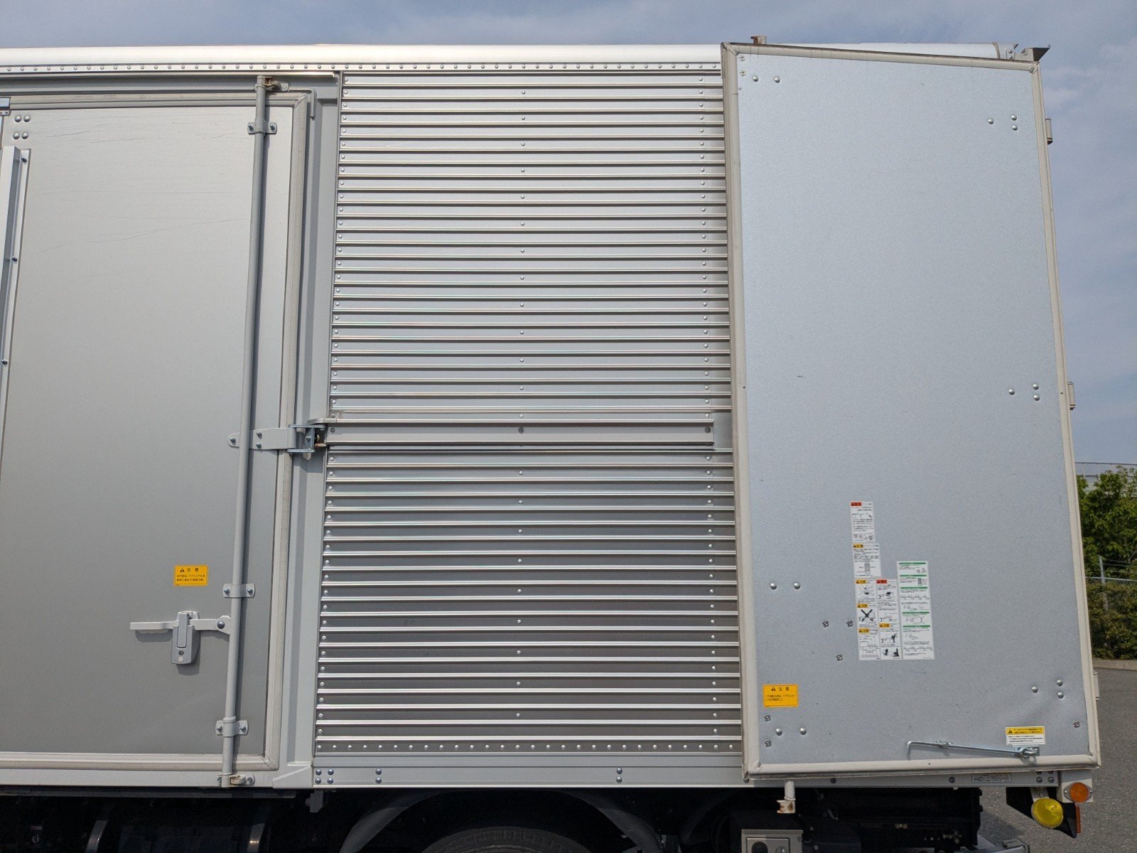 vehicle_image_20260508160342wcOObUg1Fm.jpg