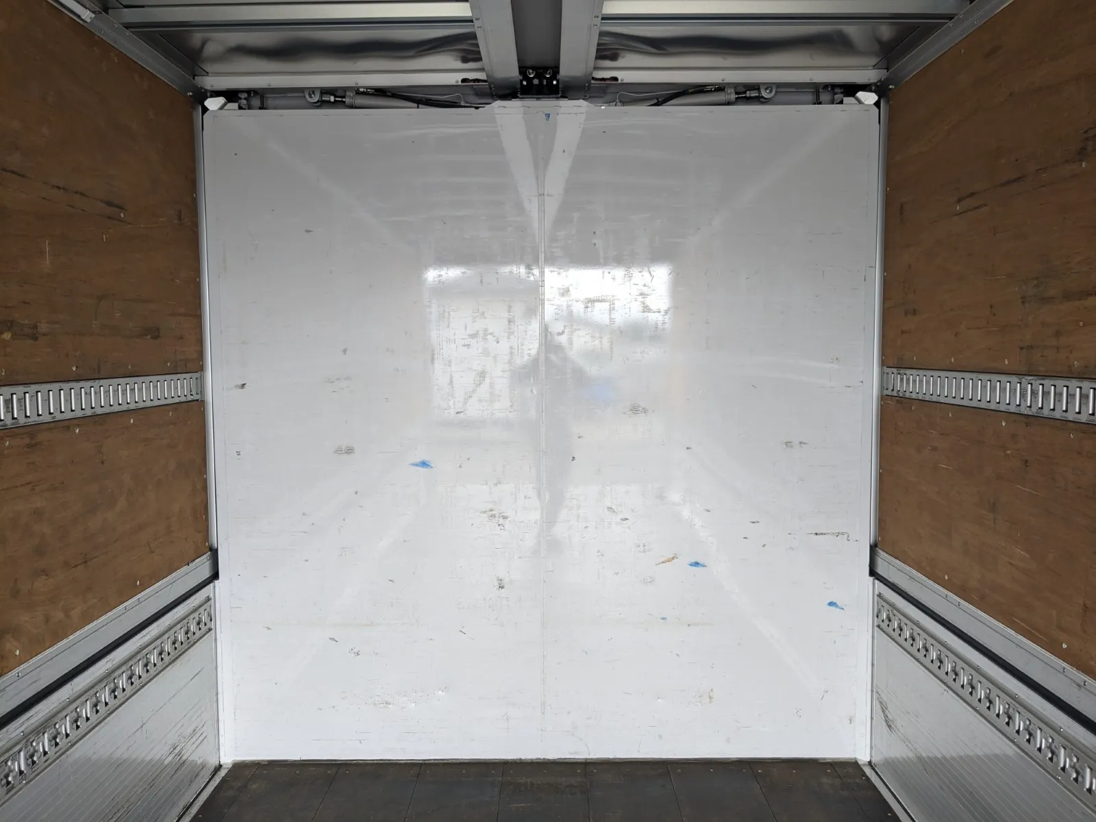 vehicle_image_20260706093657PzlXtUlEib.webp