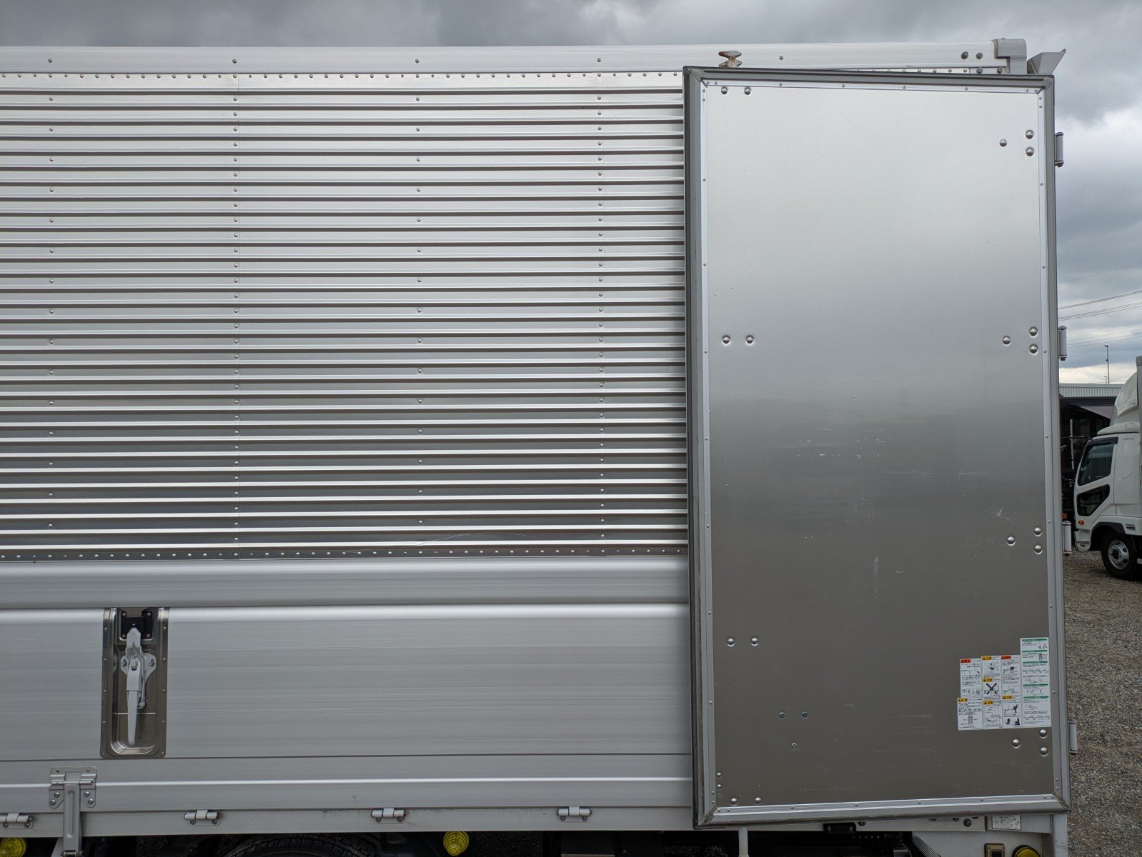 vehicle_image_202606061313432IYU2T1gHs.jpg