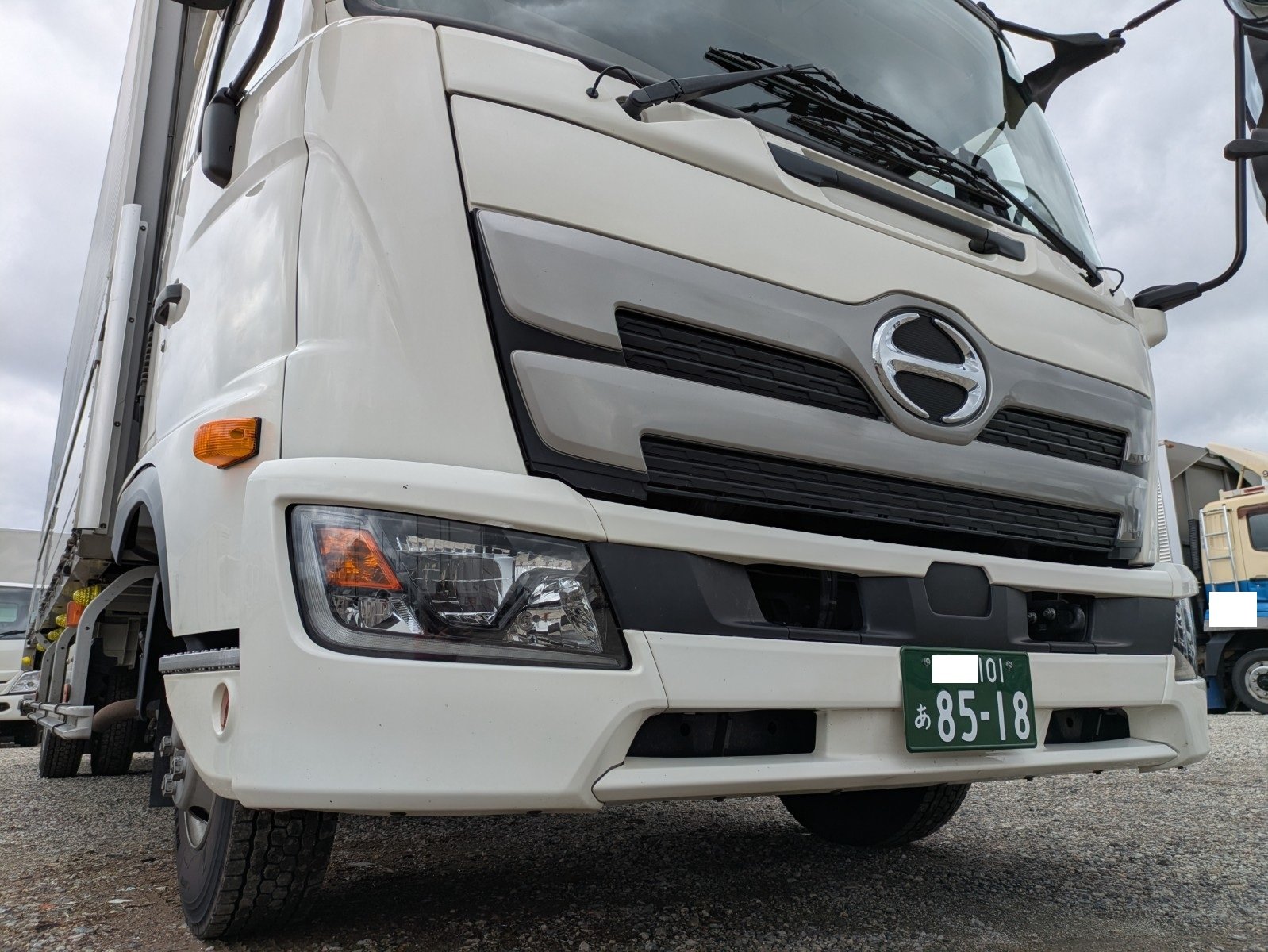 vehicle_image_2026060615454327cgBWOiIU.jpg