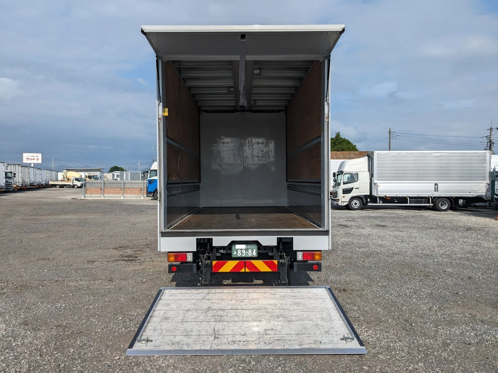 vehicle_image_20260704113533iUac3dozLw.webp