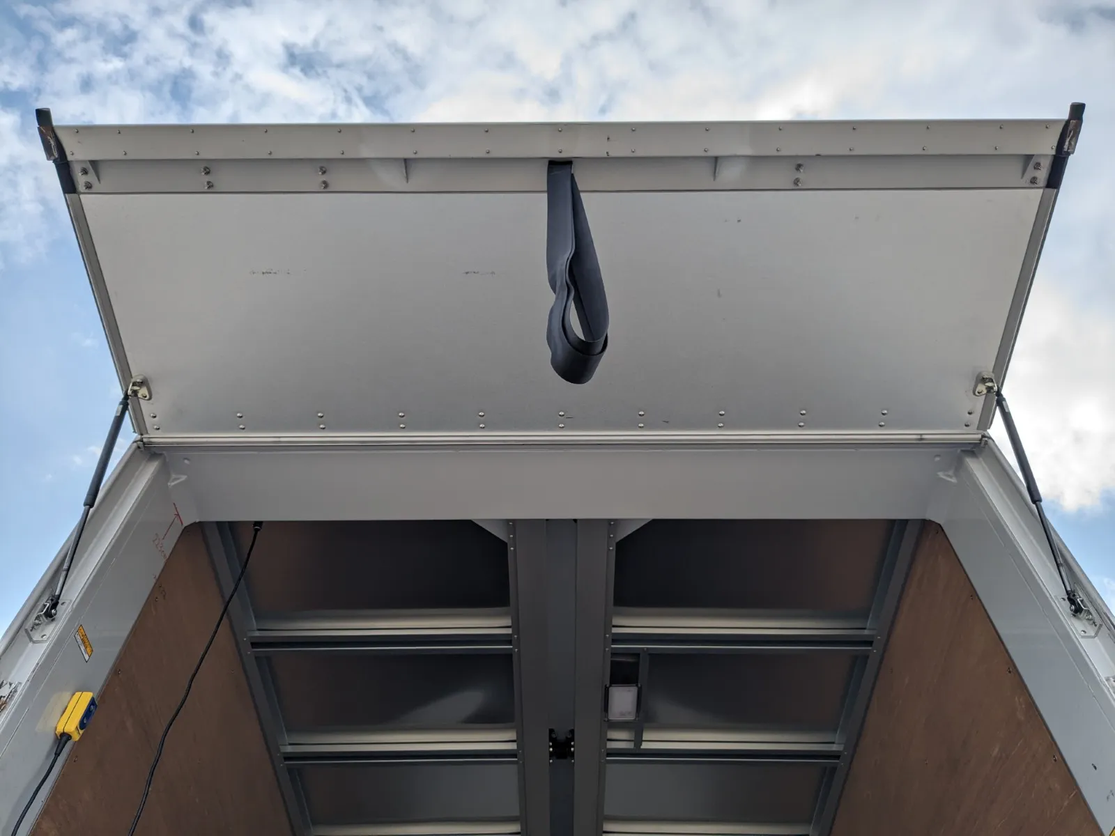 vehicle_image_20260704113535evEvGfXH5Q.webp