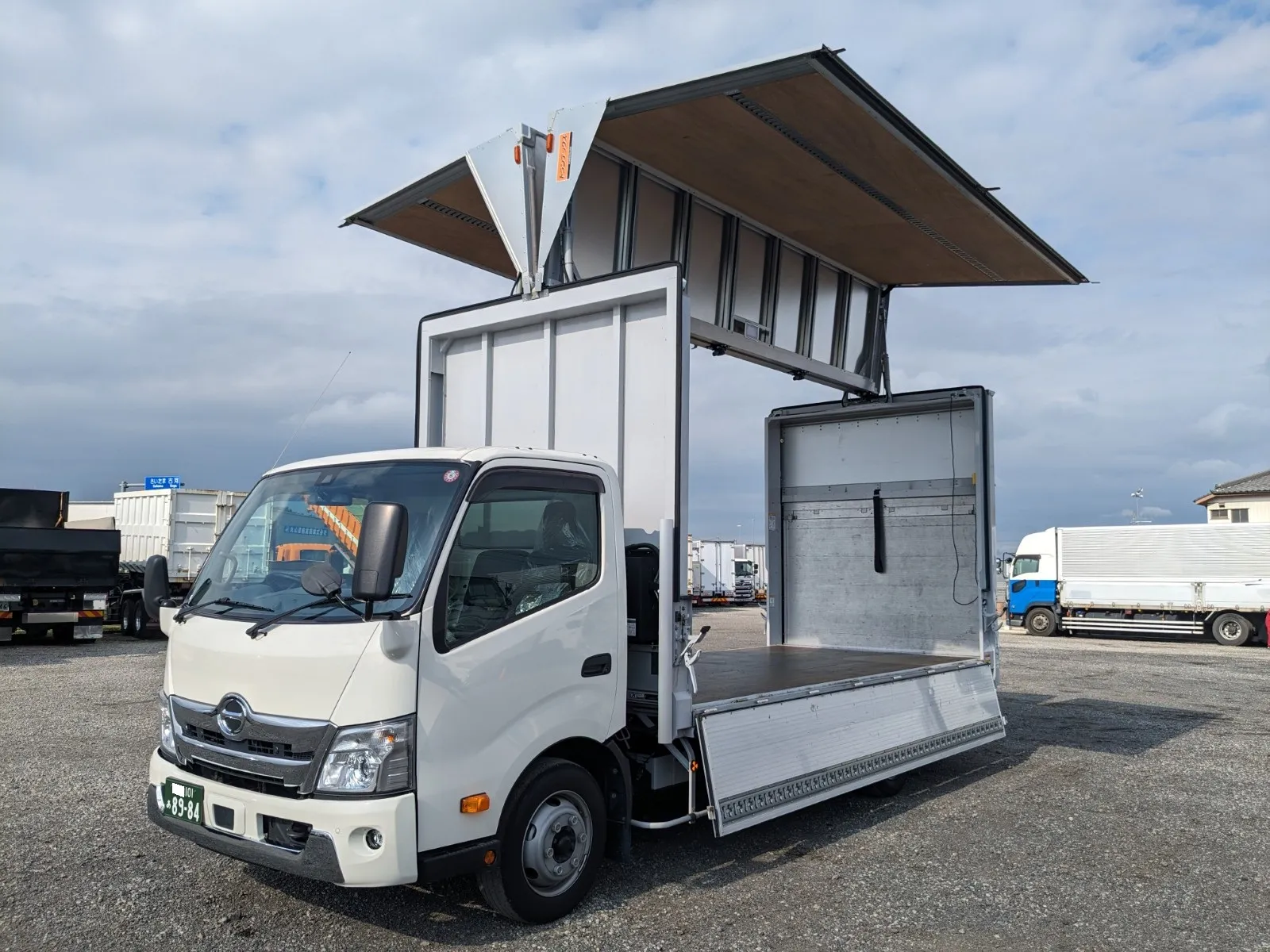 vehicle_image_2026070411354401Q2zJCayw.webp