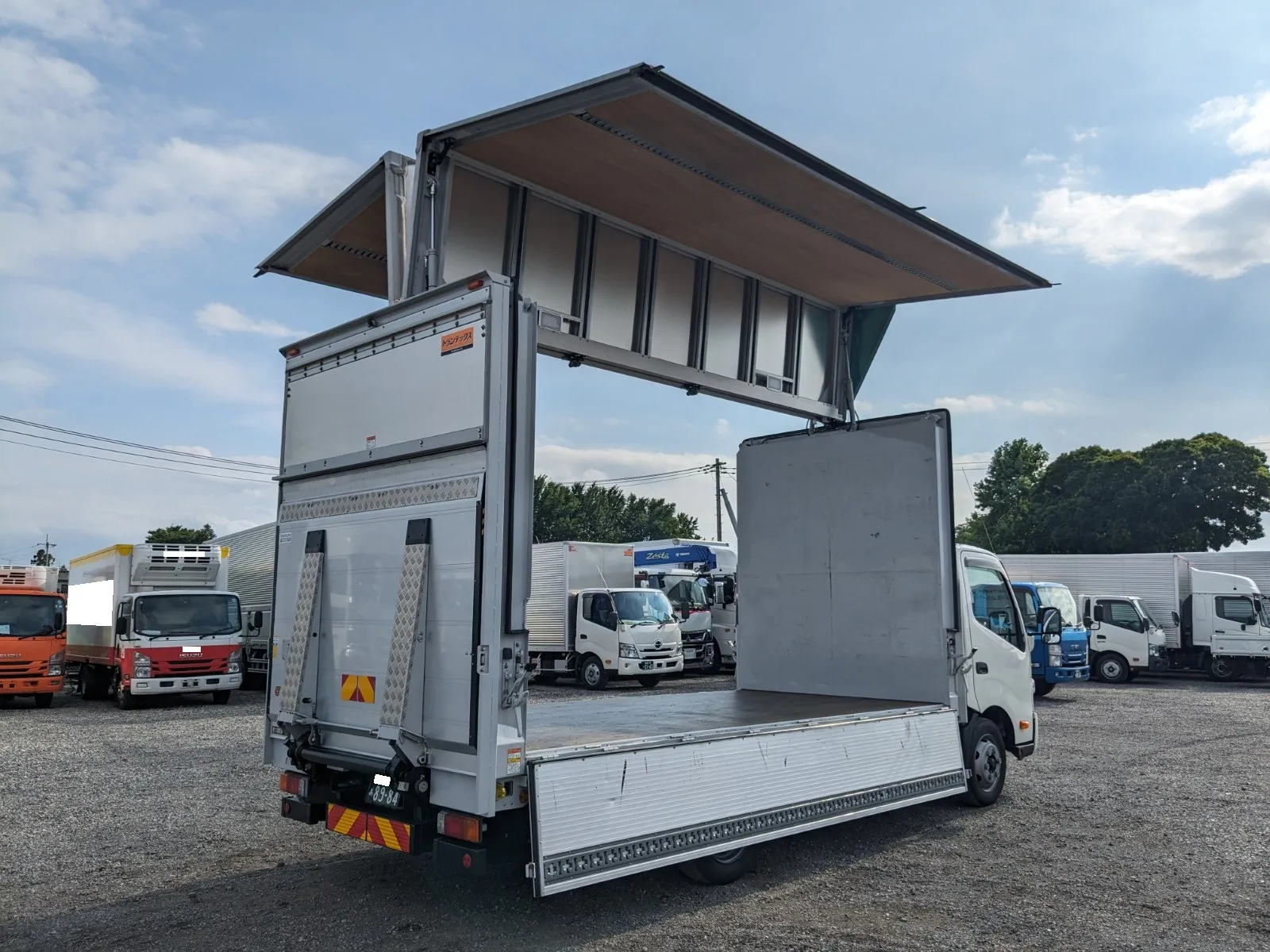 vehicle_image_20260704113544jvdtgUivSI.webp