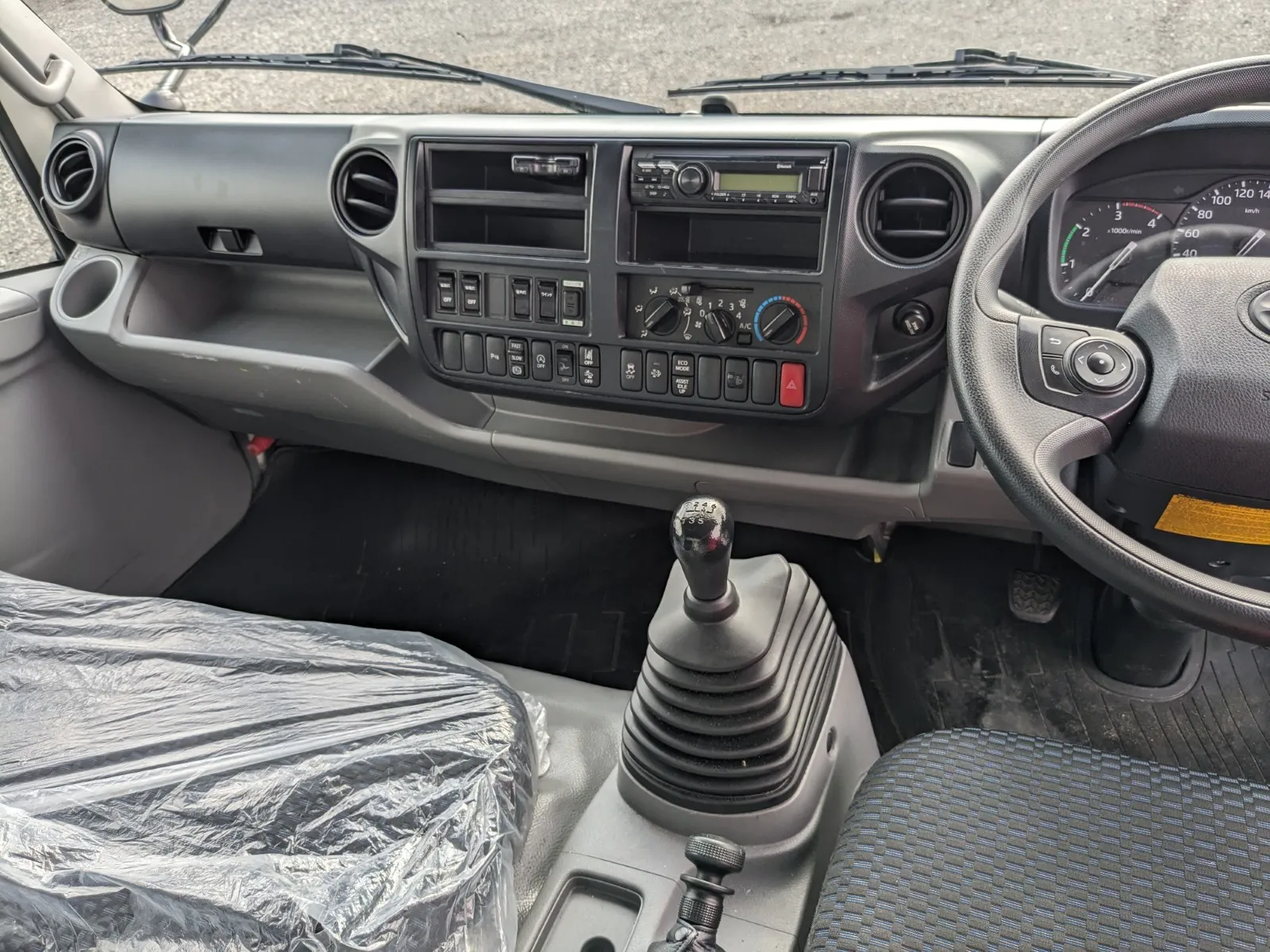vehicle_image_20260704113546iEornzW6iD.webp