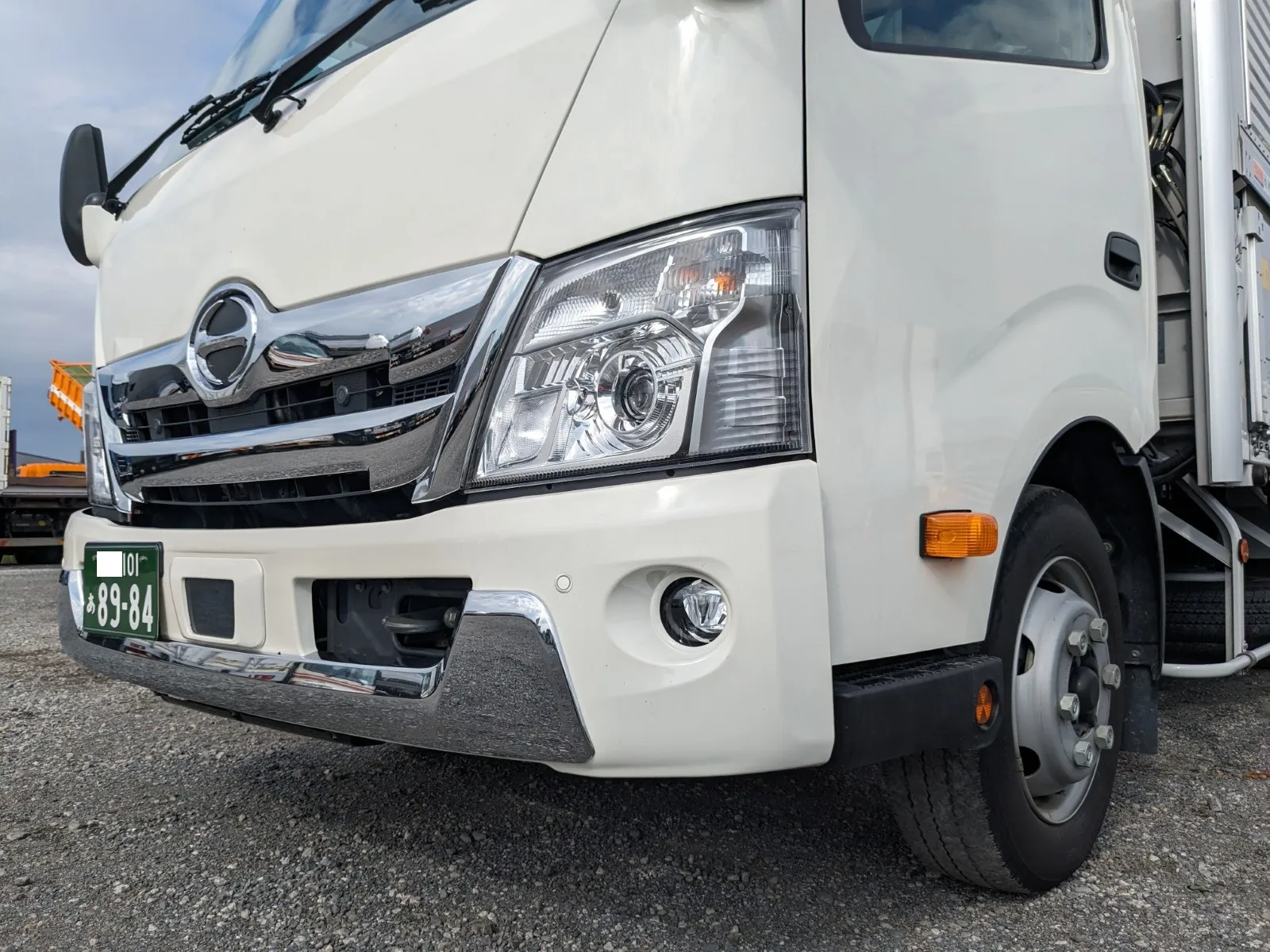 vehicle_image_20260704113549fSGm4SUq5X.webp
