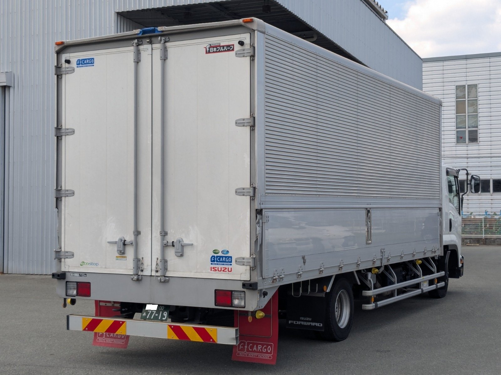 vehicle_image_20260601094439oSLb91MD5W.jpg