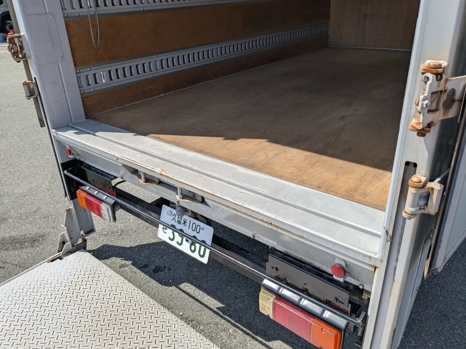 vehicle_image_20260708132028vx8FP8nIMJ.webp