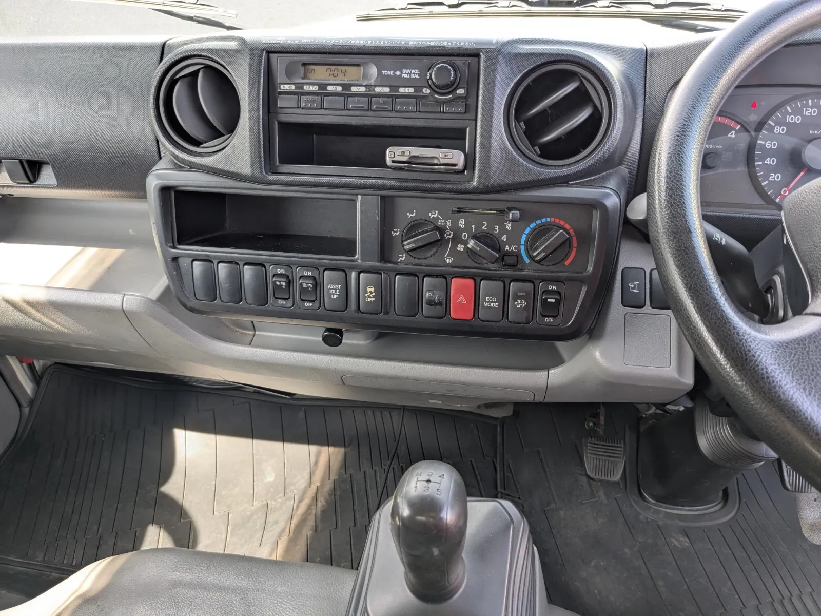 vehicle_image_20260708132033Dc7zwLBrTc.webp