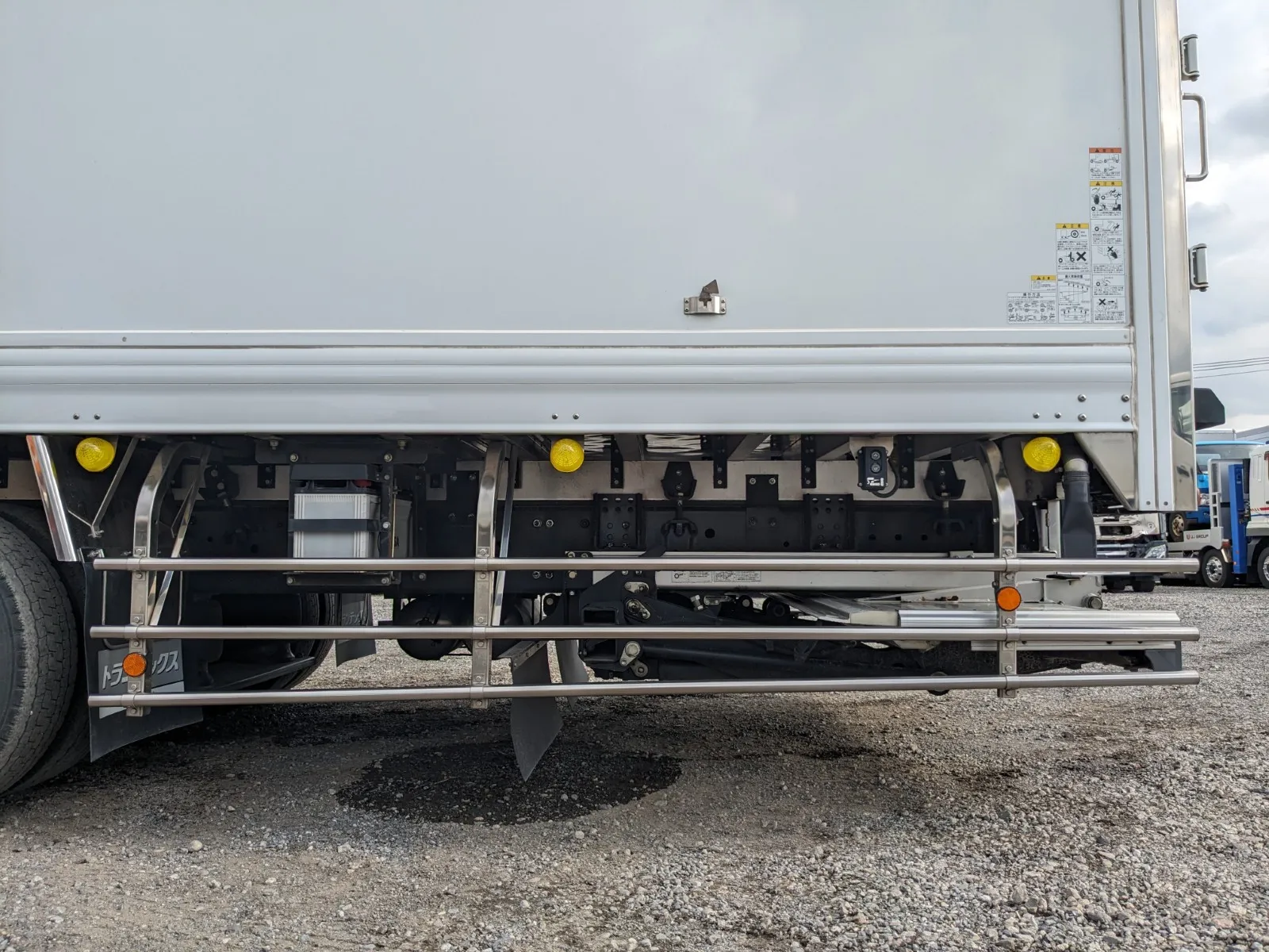 vehicle_image_20260723105623dFgS7XiGdy.webp