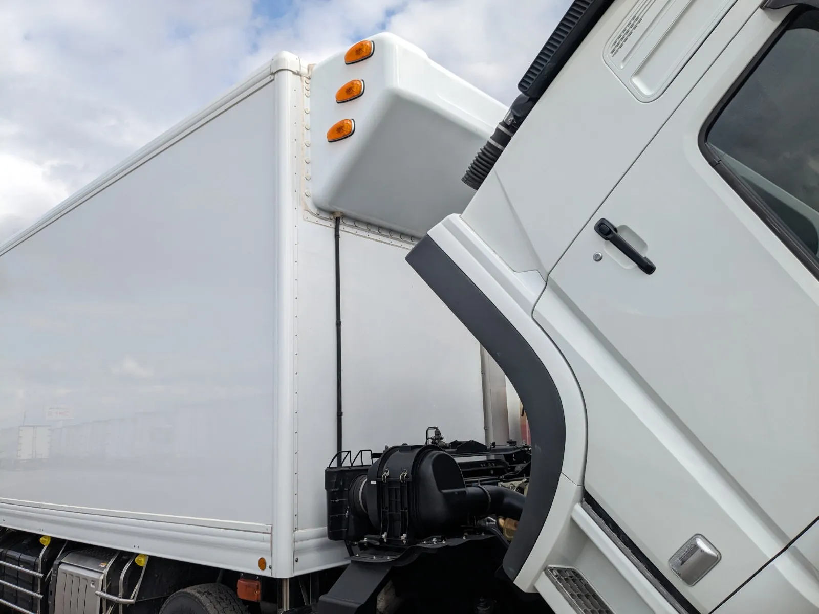 vehicle_image_20260723105633LCrfOwjcOX.webp