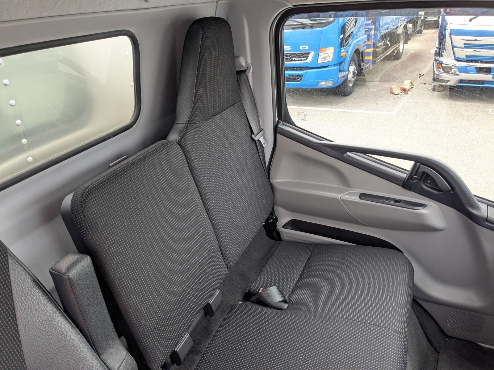 vehicle_image_20260420183645Ji1w9Nl9Oh.jpg