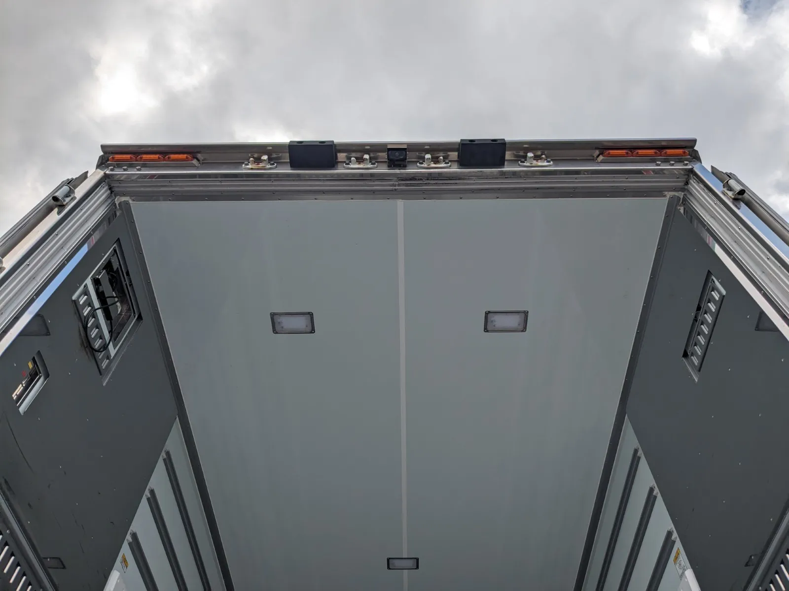 vehicle_image_20260630155814WLco3qEdSH.webp