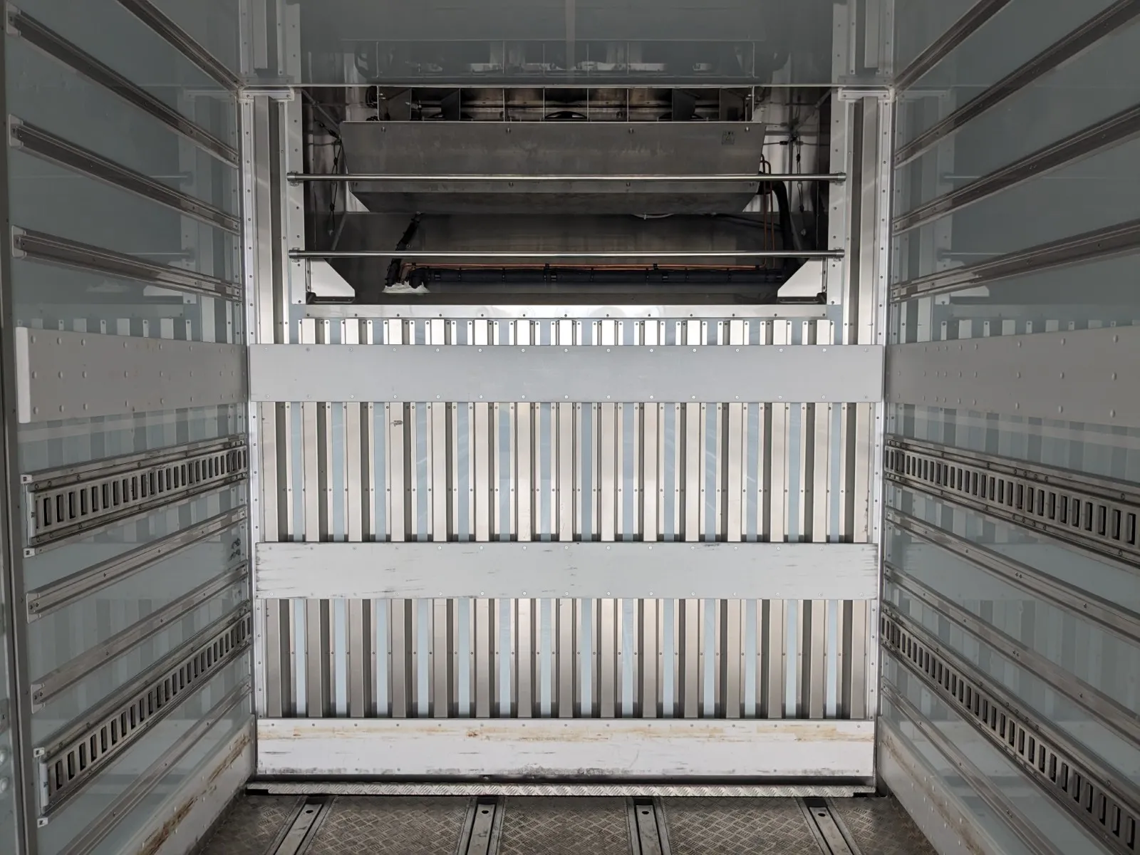 vehicle_image_20260630155817z1N097Q1pQ.webp
