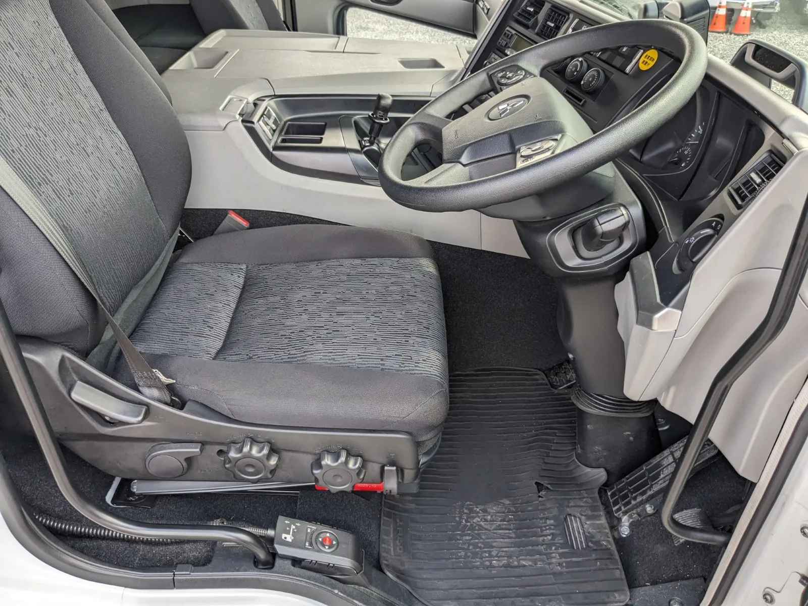 vehicle_image_20260630155825ufg3v6upfk.webp