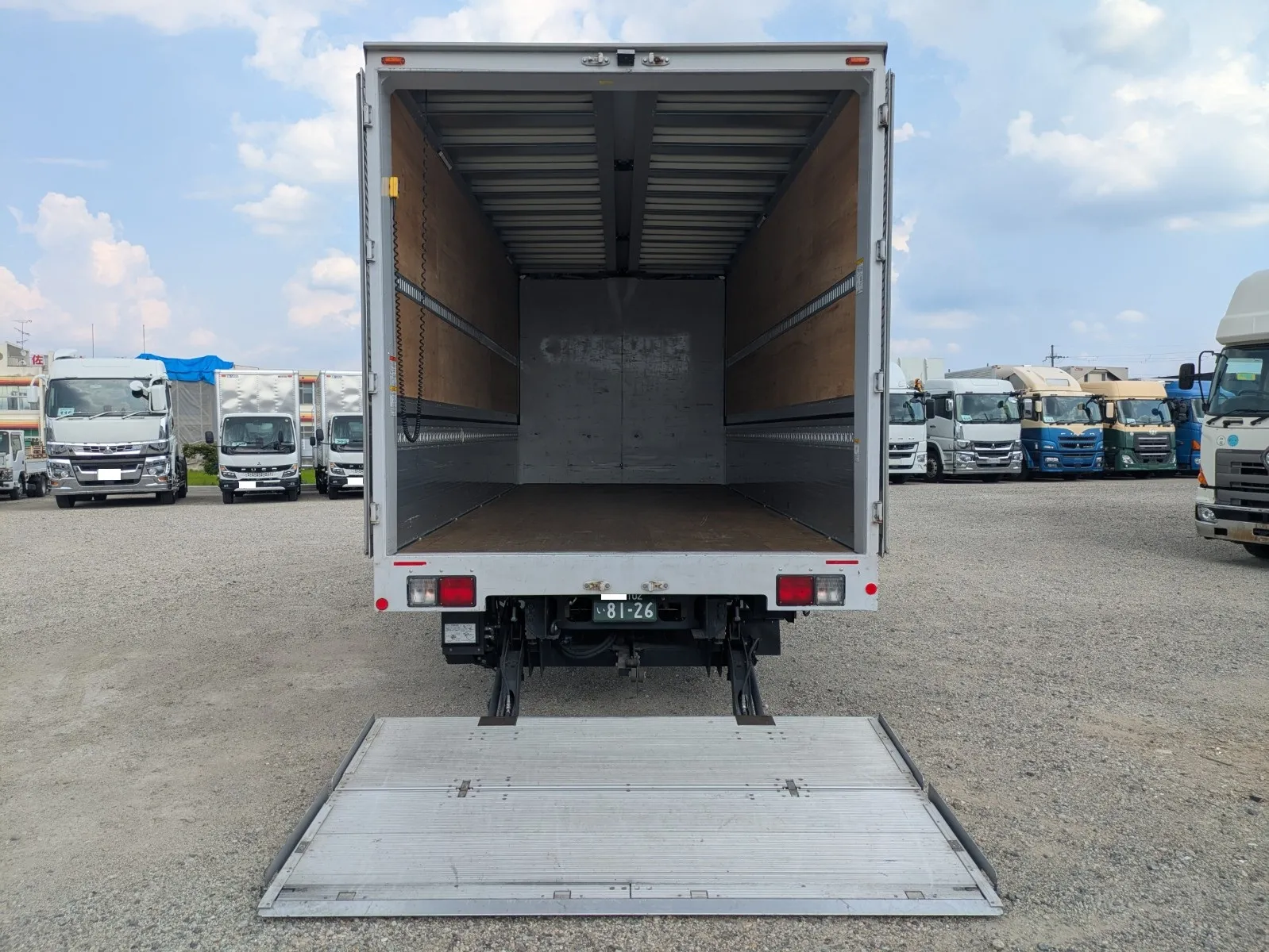 vehicle_image_20260804110608jko9gKaFuu.webp