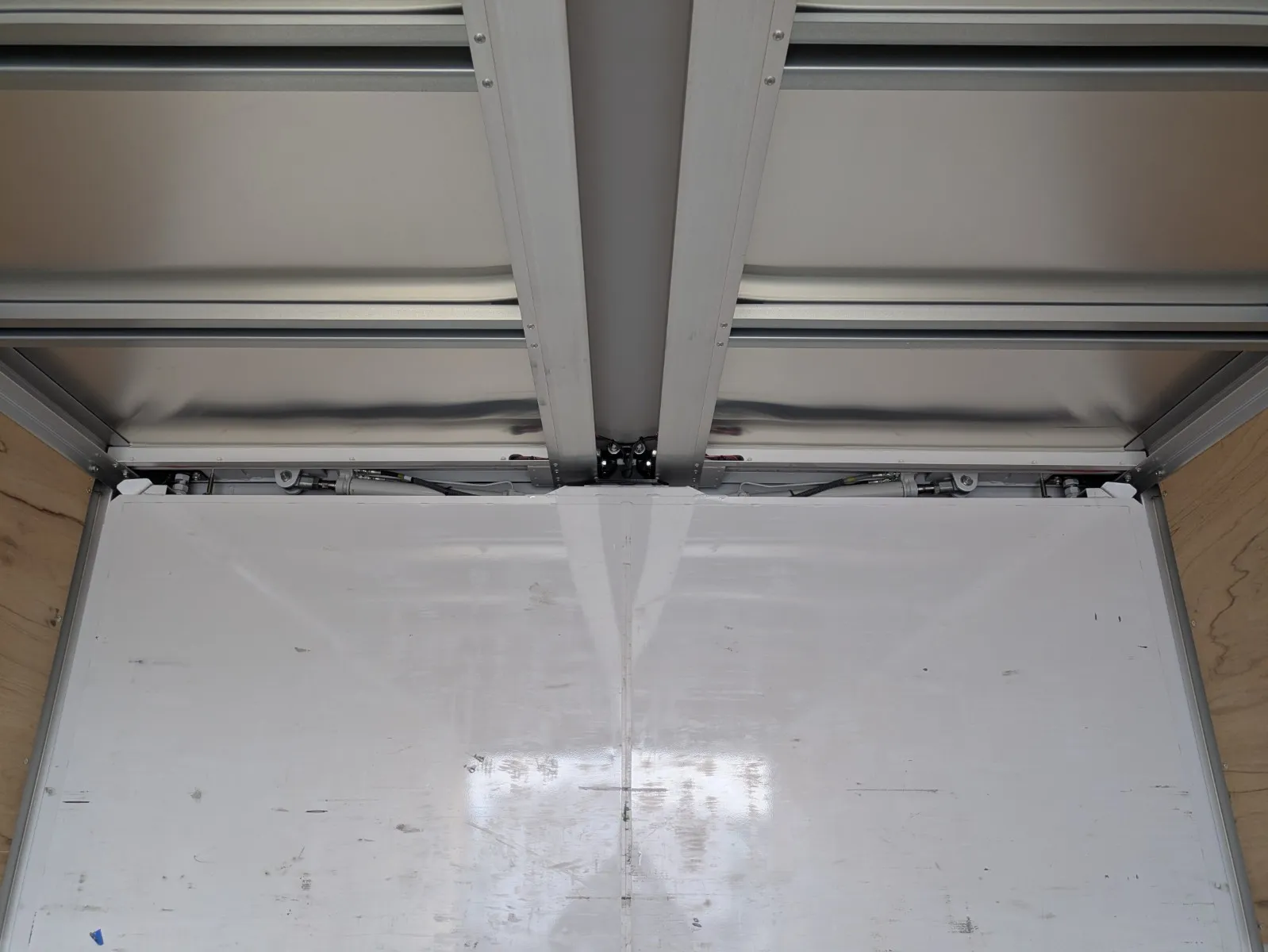 vehicle_image_20260804110610E54JAw0fEH.webp