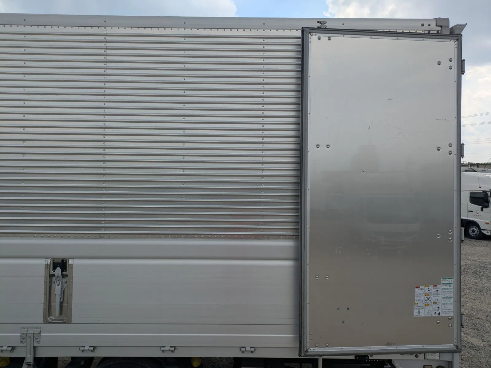 vehicle_image_2026080411061235I2nGTauv.webp
