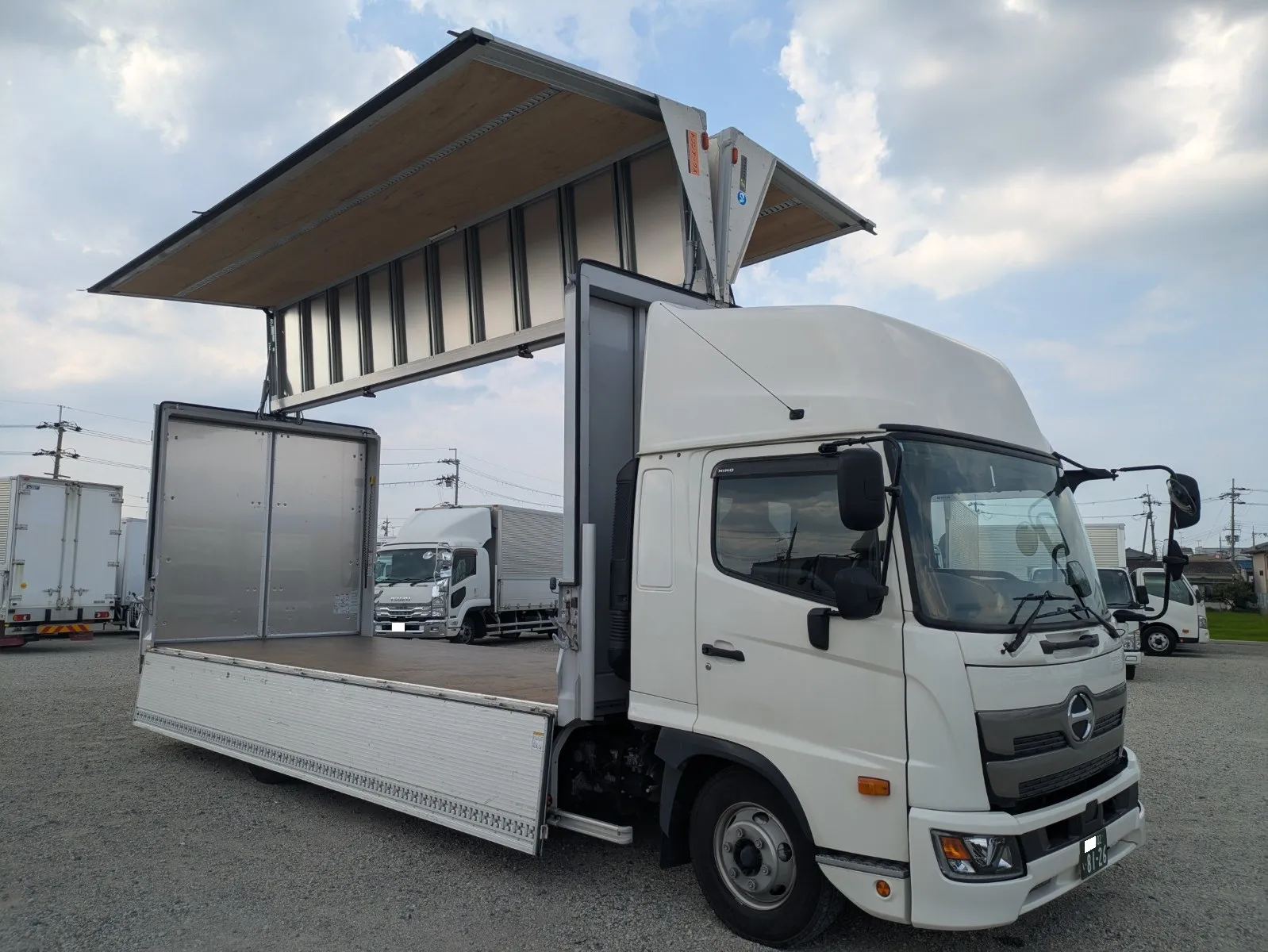 vehicle_image_20260804110617IWy3tyG0Z7.webp