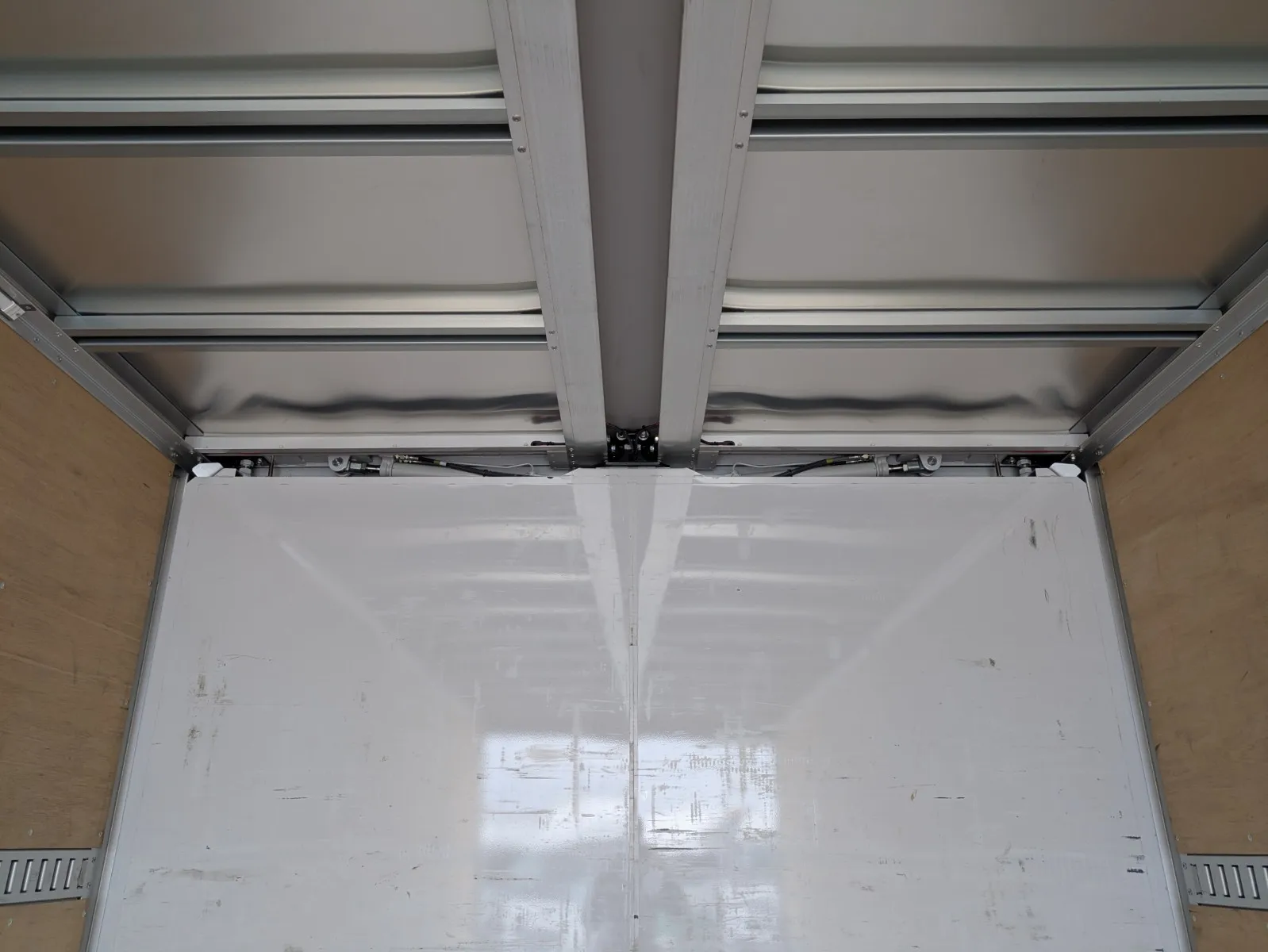 vehicle_image_20260708110132heecDjdKsI.webp