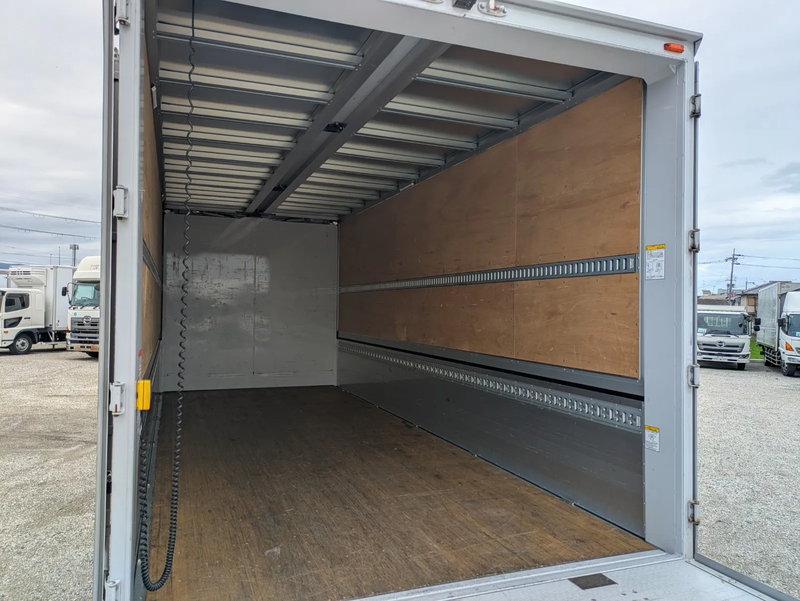 vehicle_image_20260708110133Kk82dR7LQH.webp