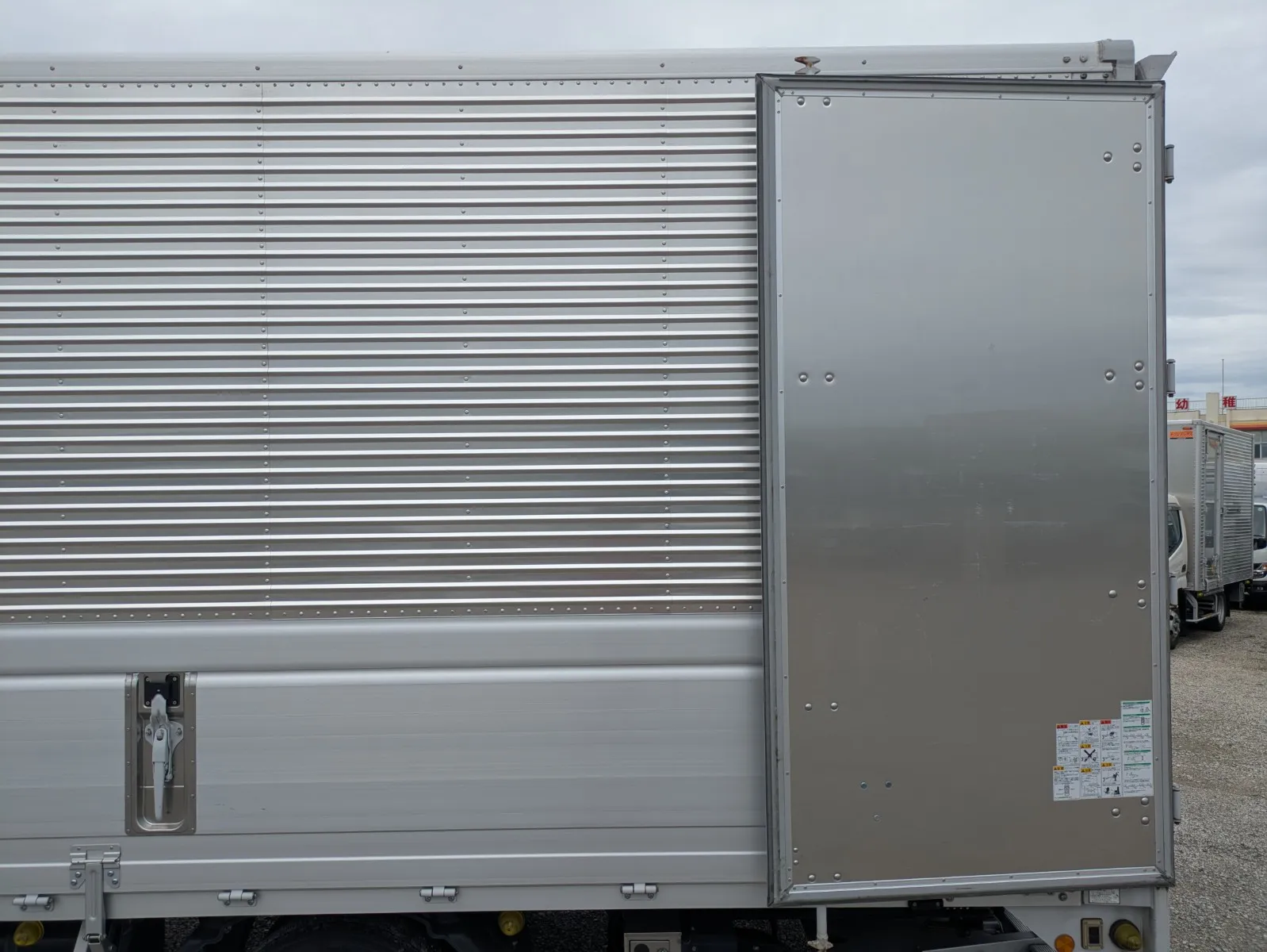 vehicle_image_20260708110133YNb6meAyk3.webp
