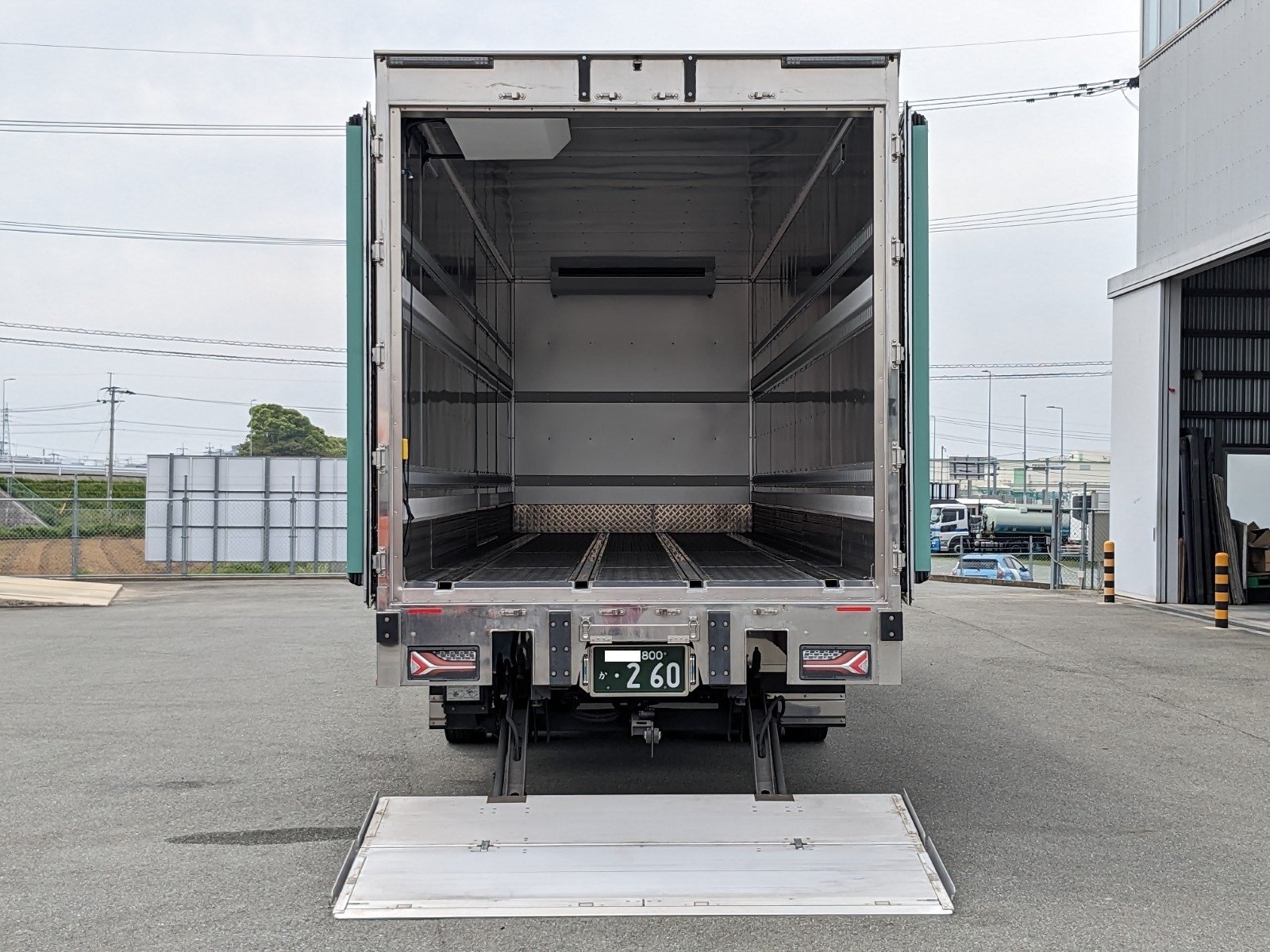 vehicle_image_202603301914520sKgyadqUa.jpg