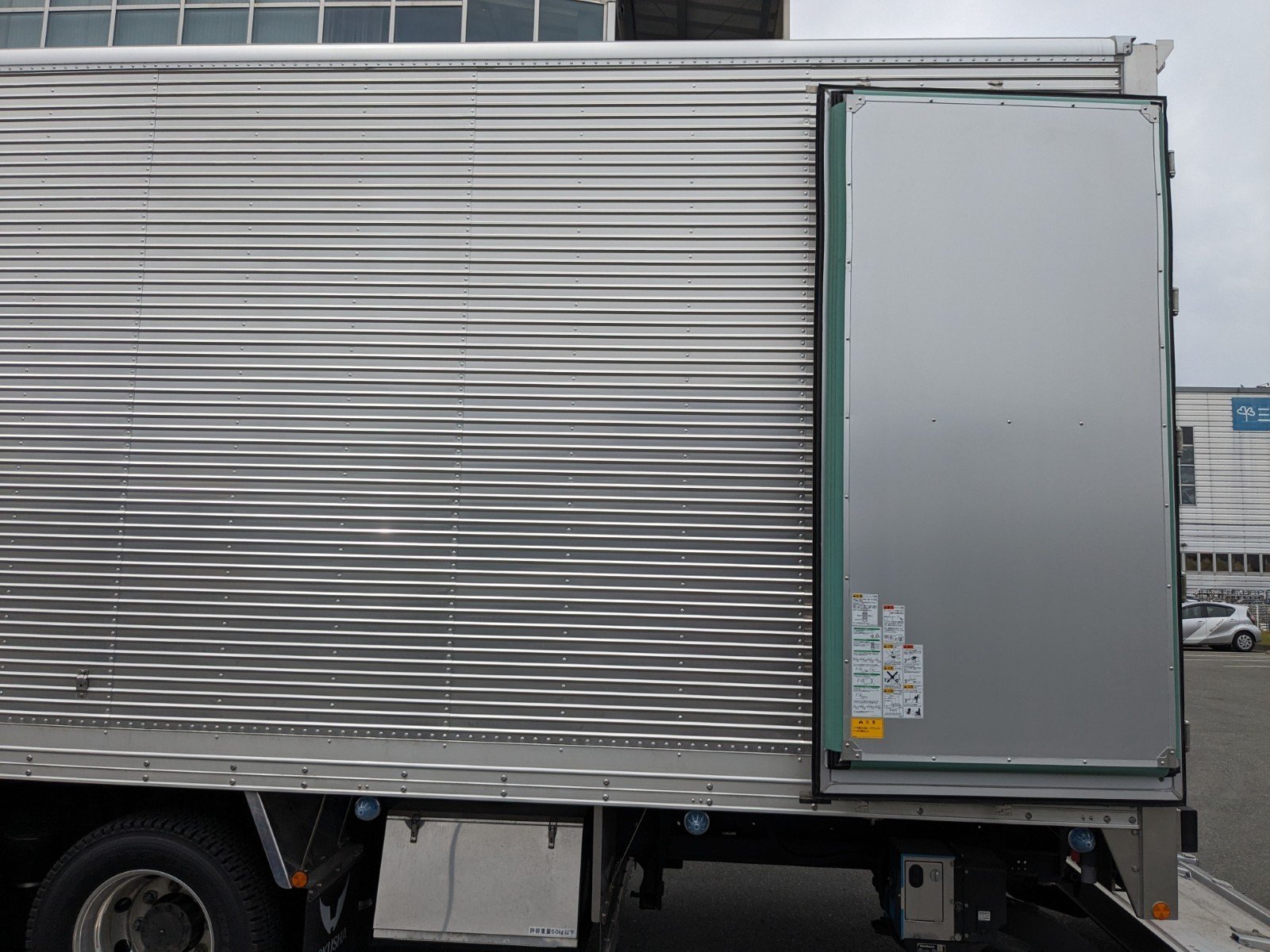 vehicle_image_202603301914523mwN0C3mls.jpg