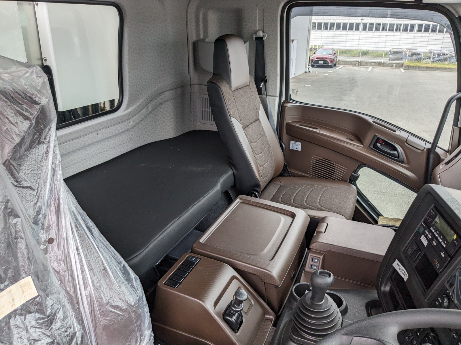 vehicle_image_20260330191452tuUfBTSmf2.jpg