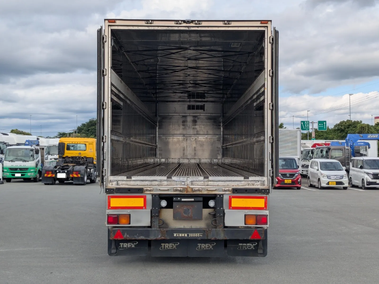vehicle_image_202606190908446IgL6Oi2X6.webp
