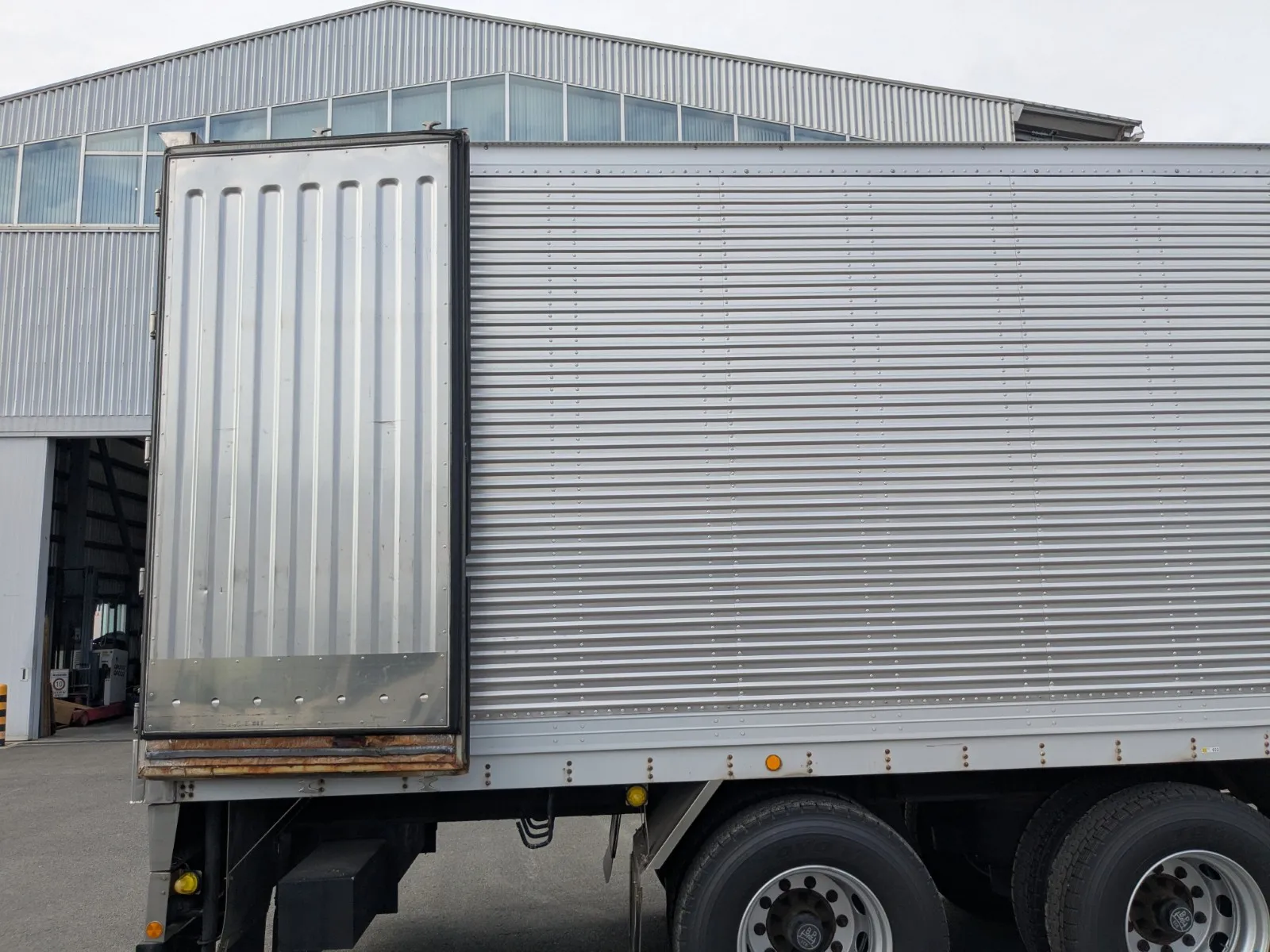 vehicle_image_20260619090844HY9ZB0D94l.webp