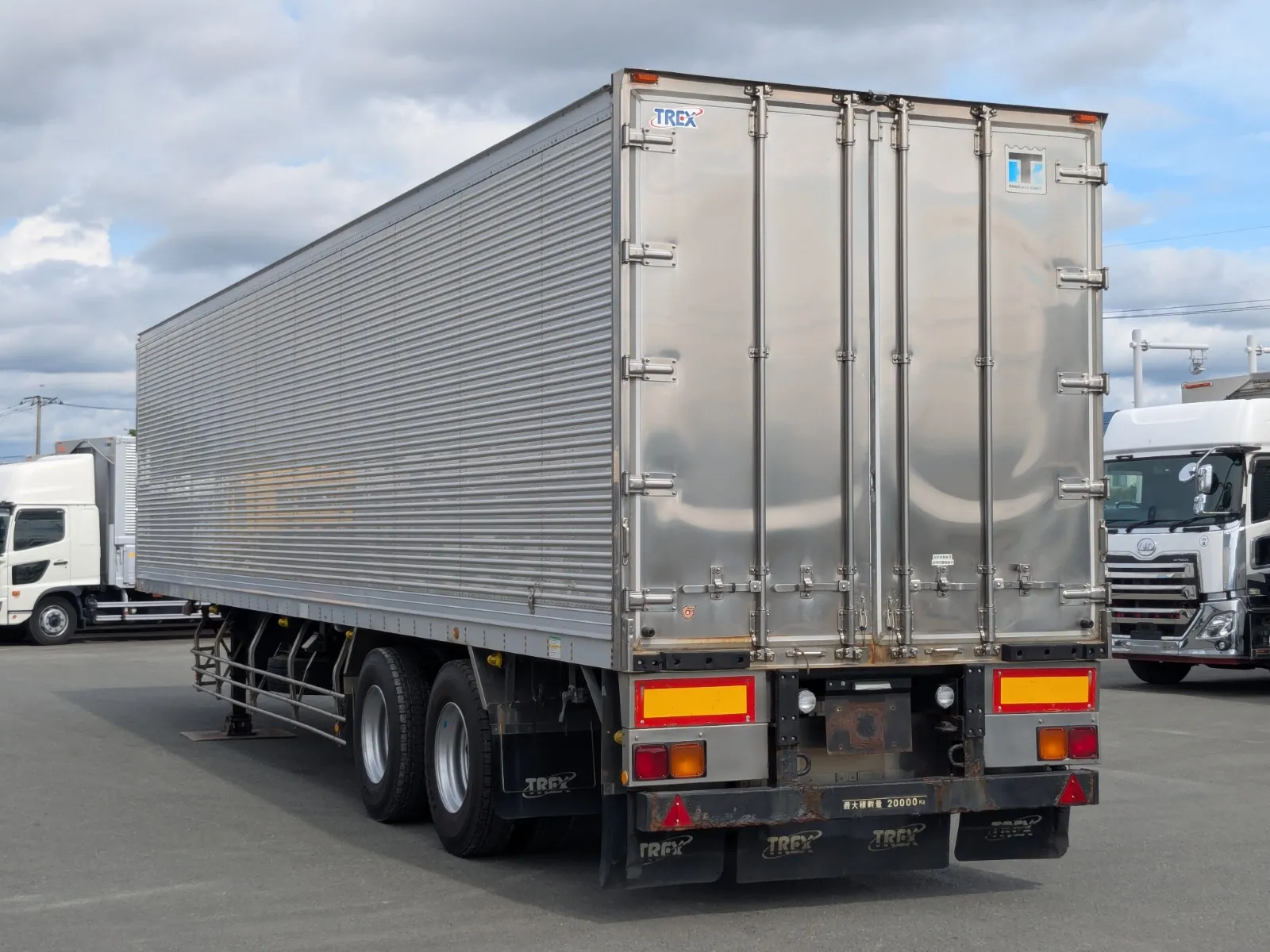 vehicle_image_20260619090844d7AXX1Xgo4.webp