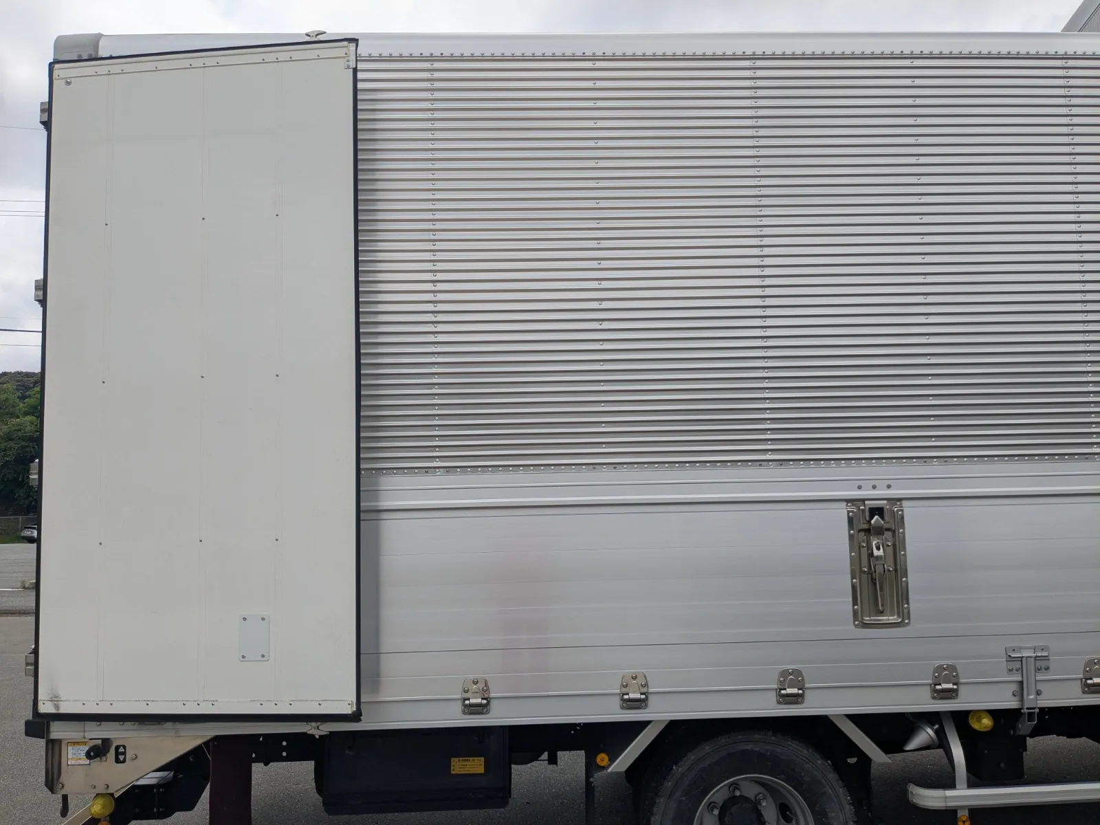 vehicle_image_202607081432015XGwUTr9xW.webp