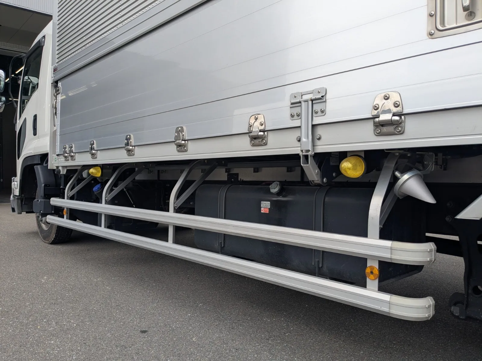 vehicle_image_20260708143201fpWxnvkxi5.webp