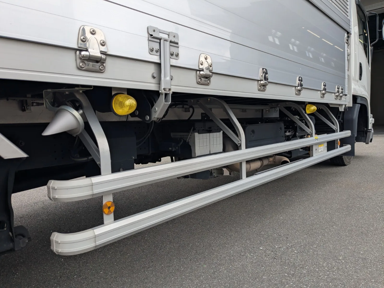 vehicle_image_20260708143202Lr0cgBy76P.webp